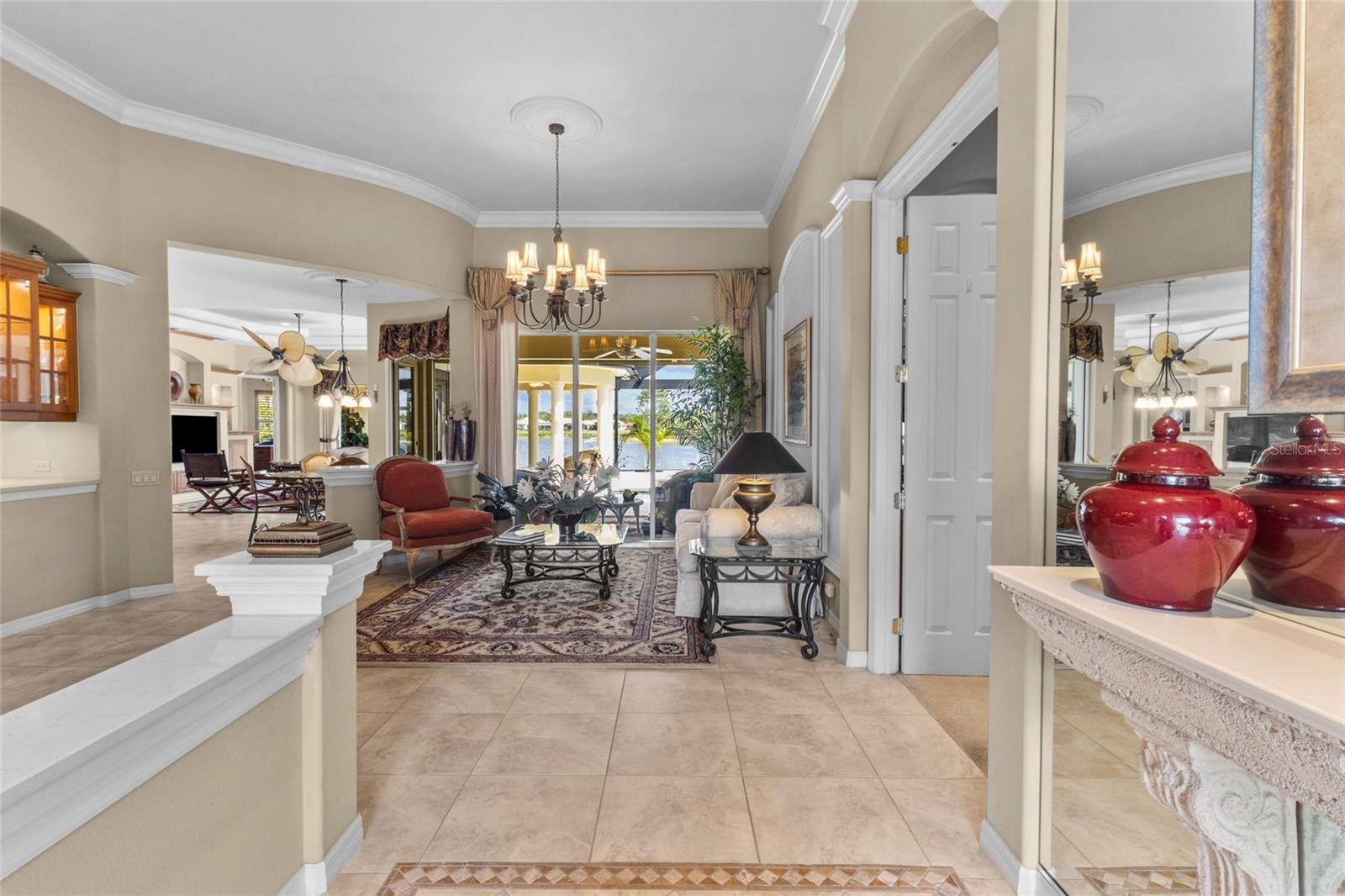 PELICAN POINTE GOLF & COUNTRY - Residential