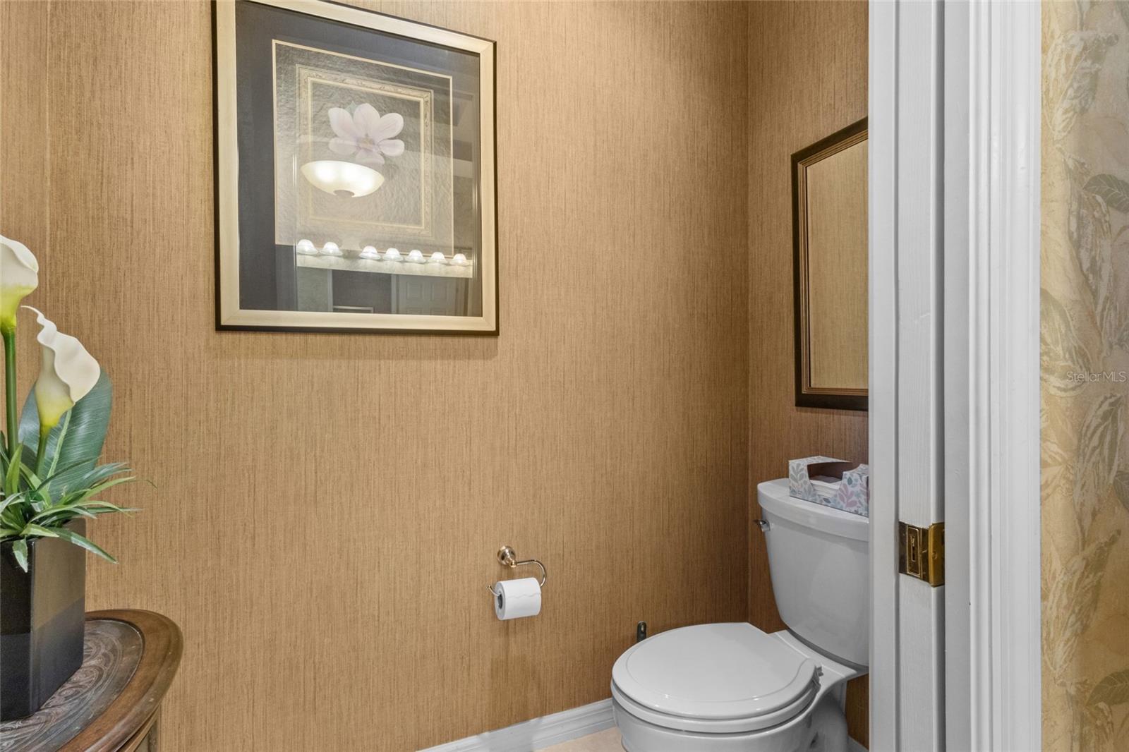 PELICAN POINTE GOLF & COUNTRY - Residential