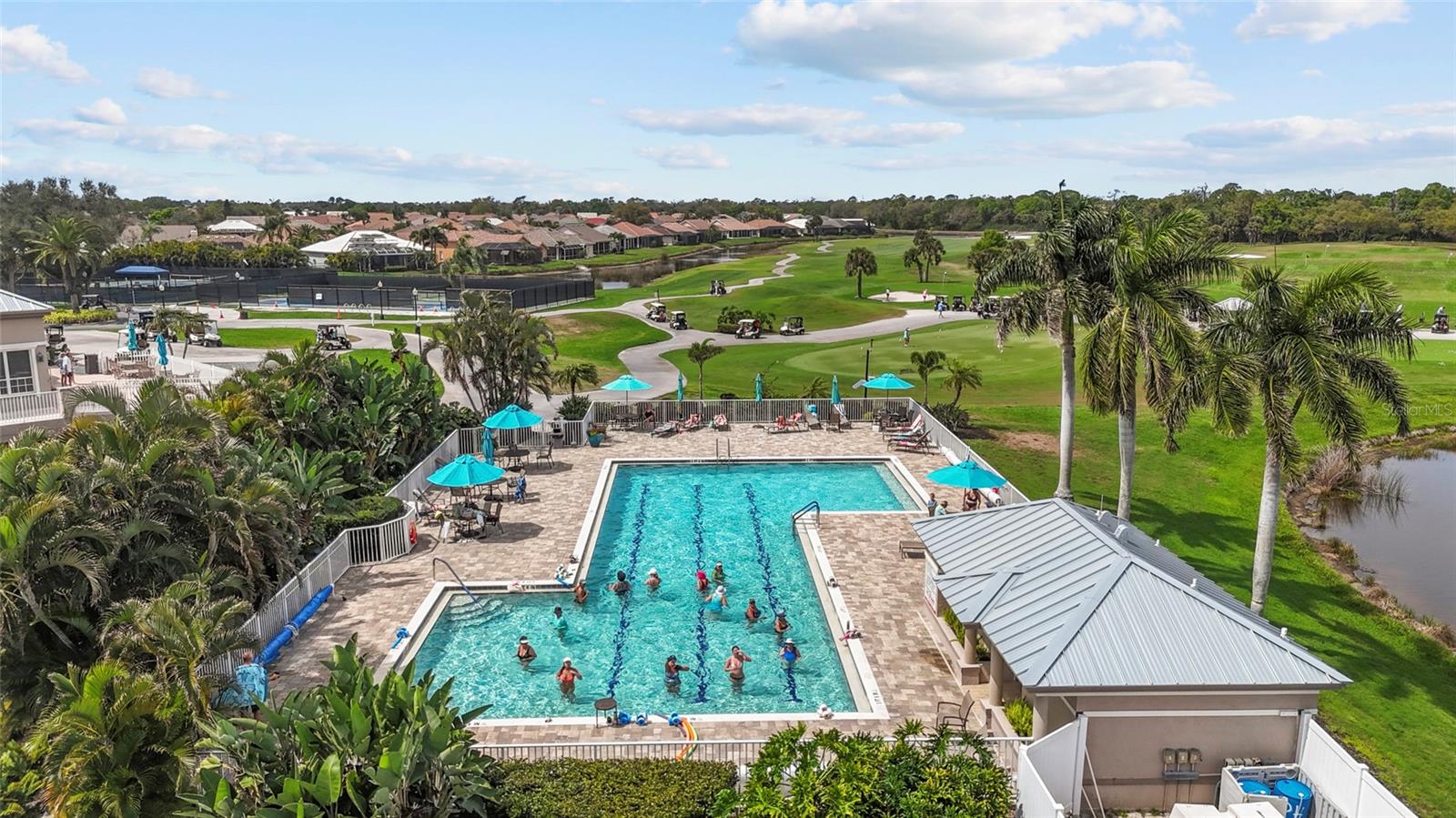 PELICAN POINTE GOLF & COUNTRY - Residential