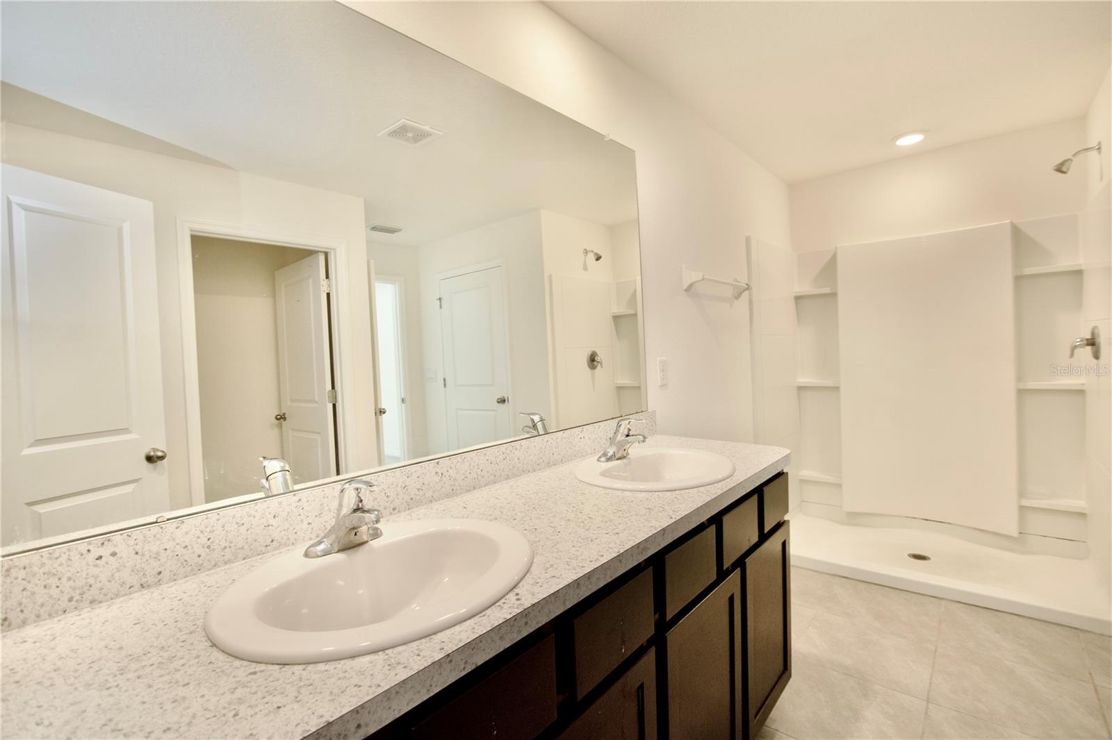 SUWANNEE LAKESIDE PH 2 & 3 - Residential