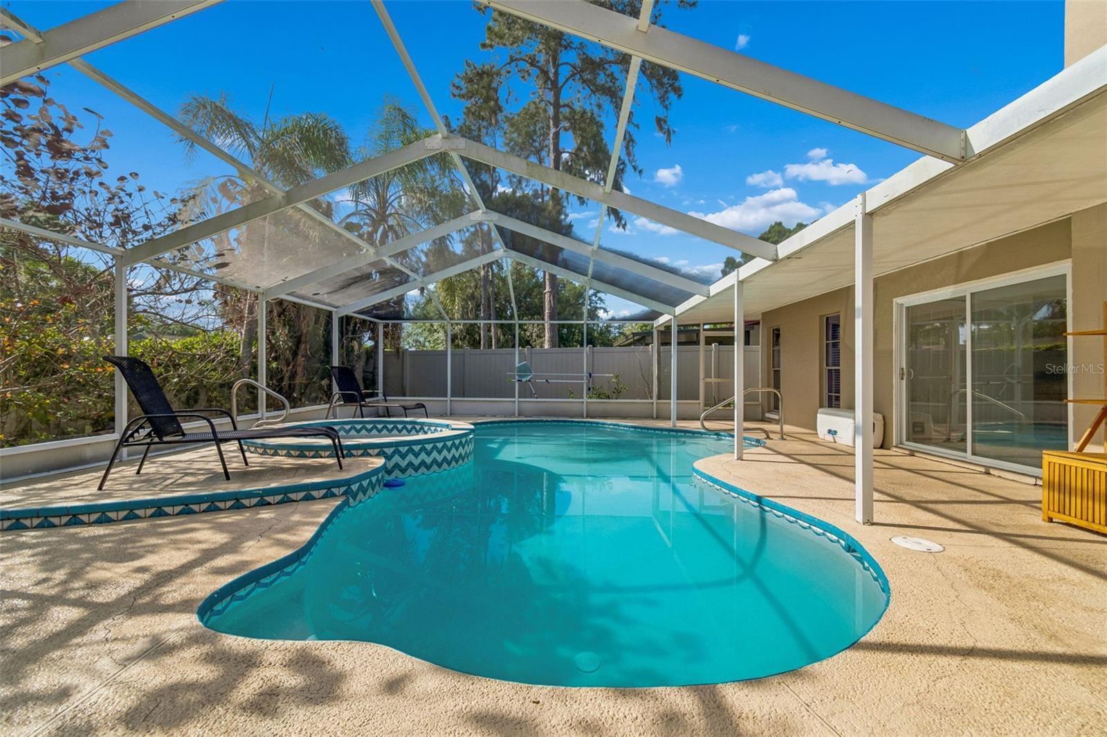 BLOOMINGDALE SEC A UNIT 1V - Residential