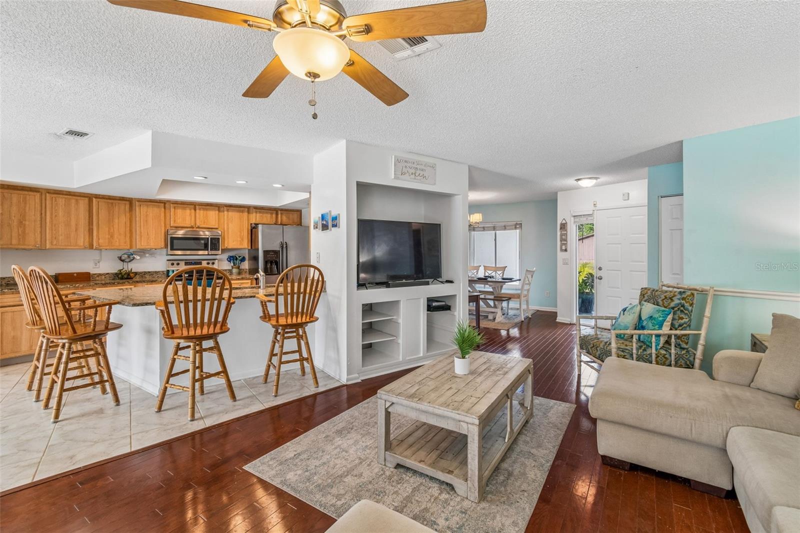 BLOOMINGDALE SEC A UNIT 1V - Residential