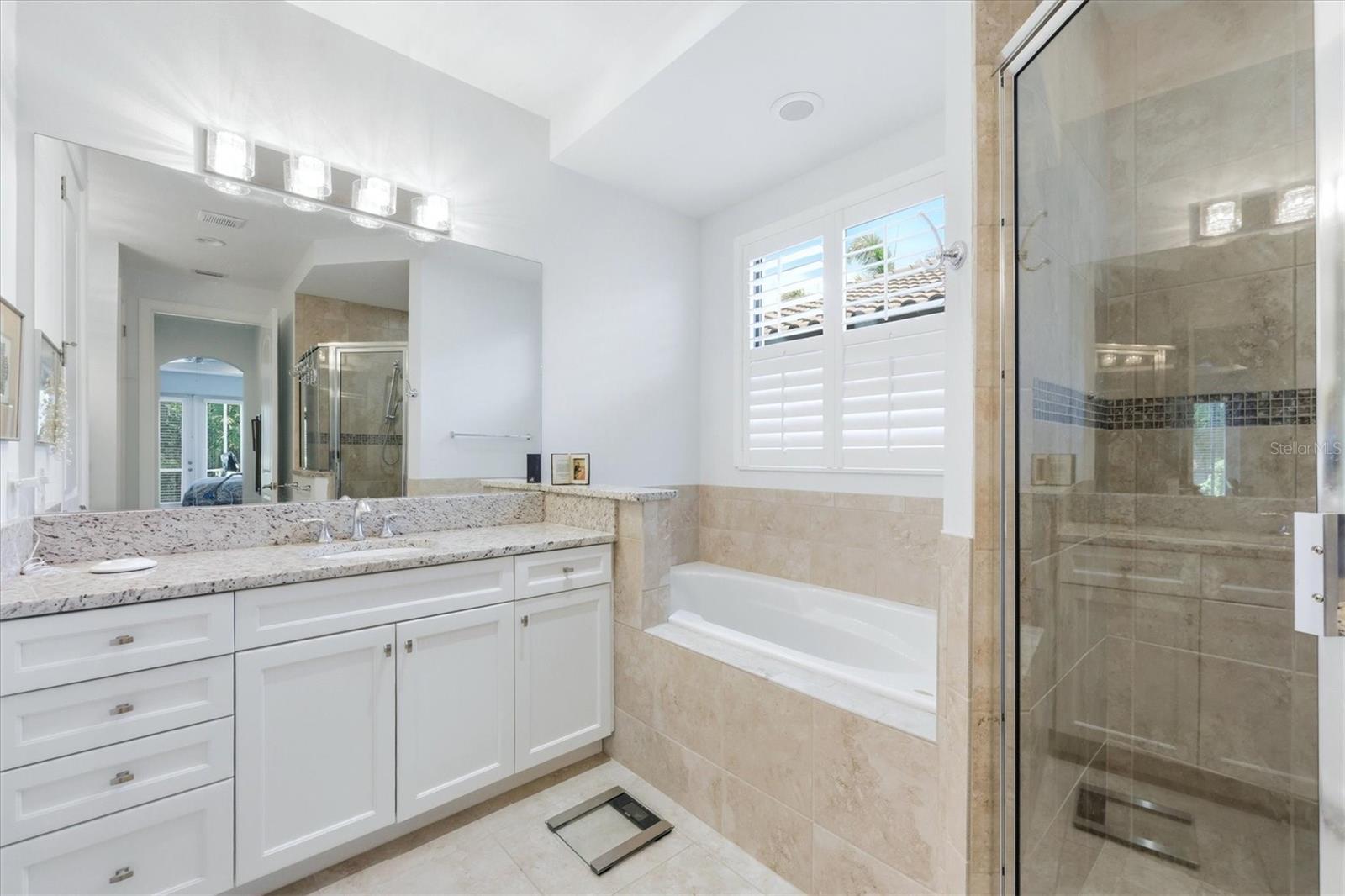 GRAND OAKS - Residential