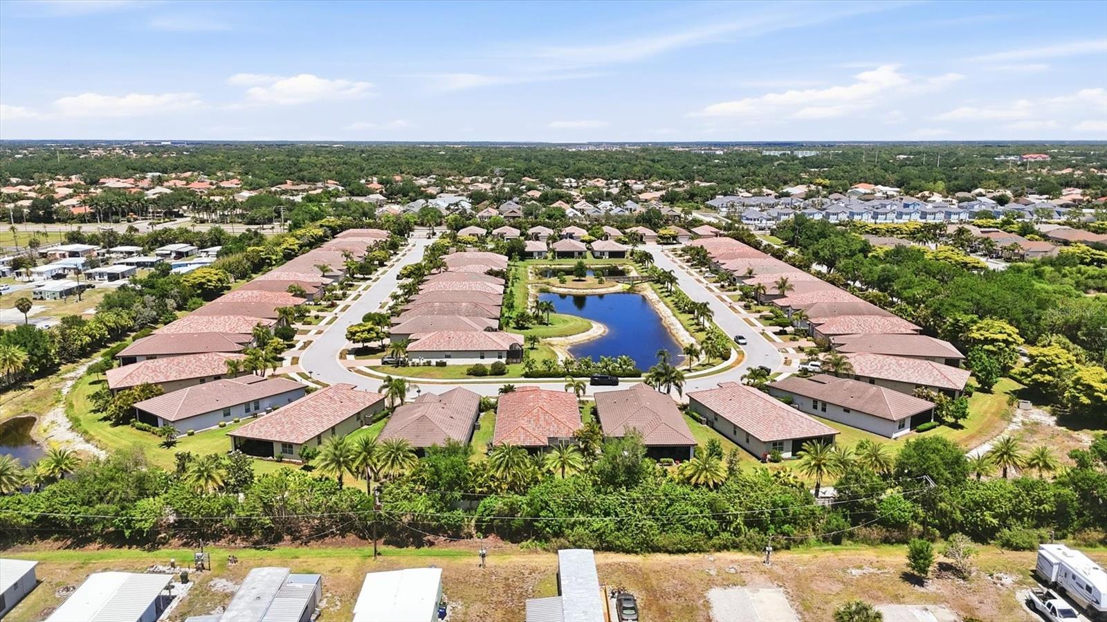 GRAND OAKS - Residential