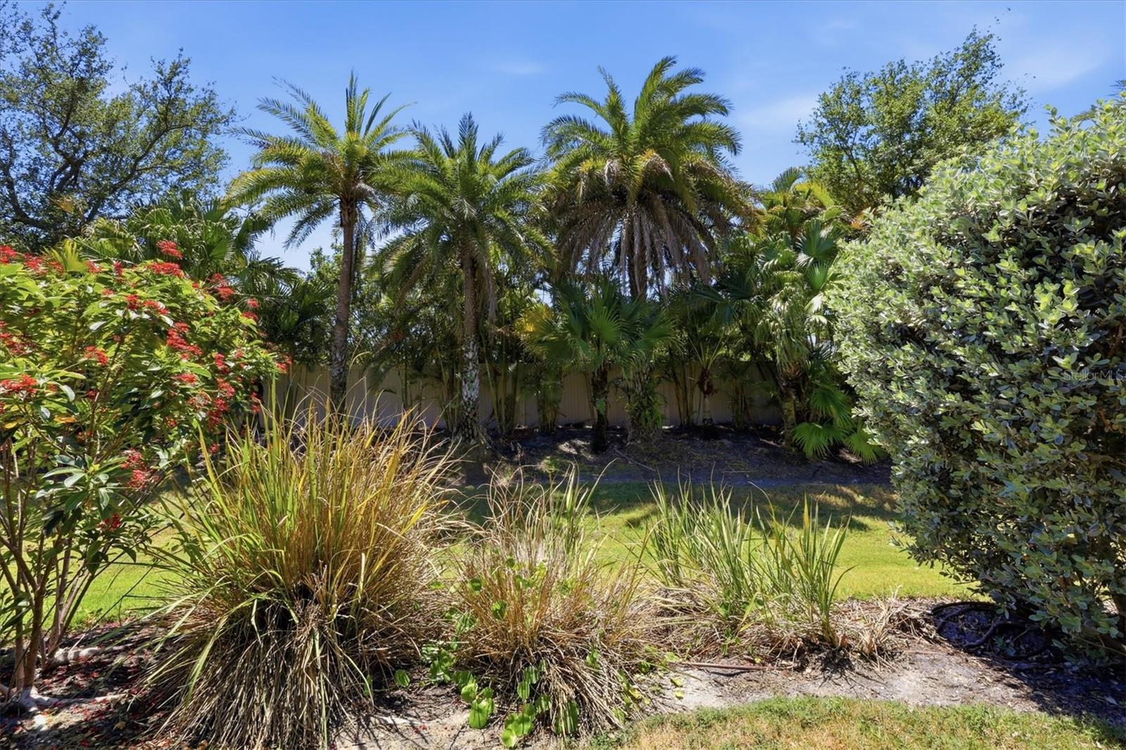 GRAND OAKS - Residential