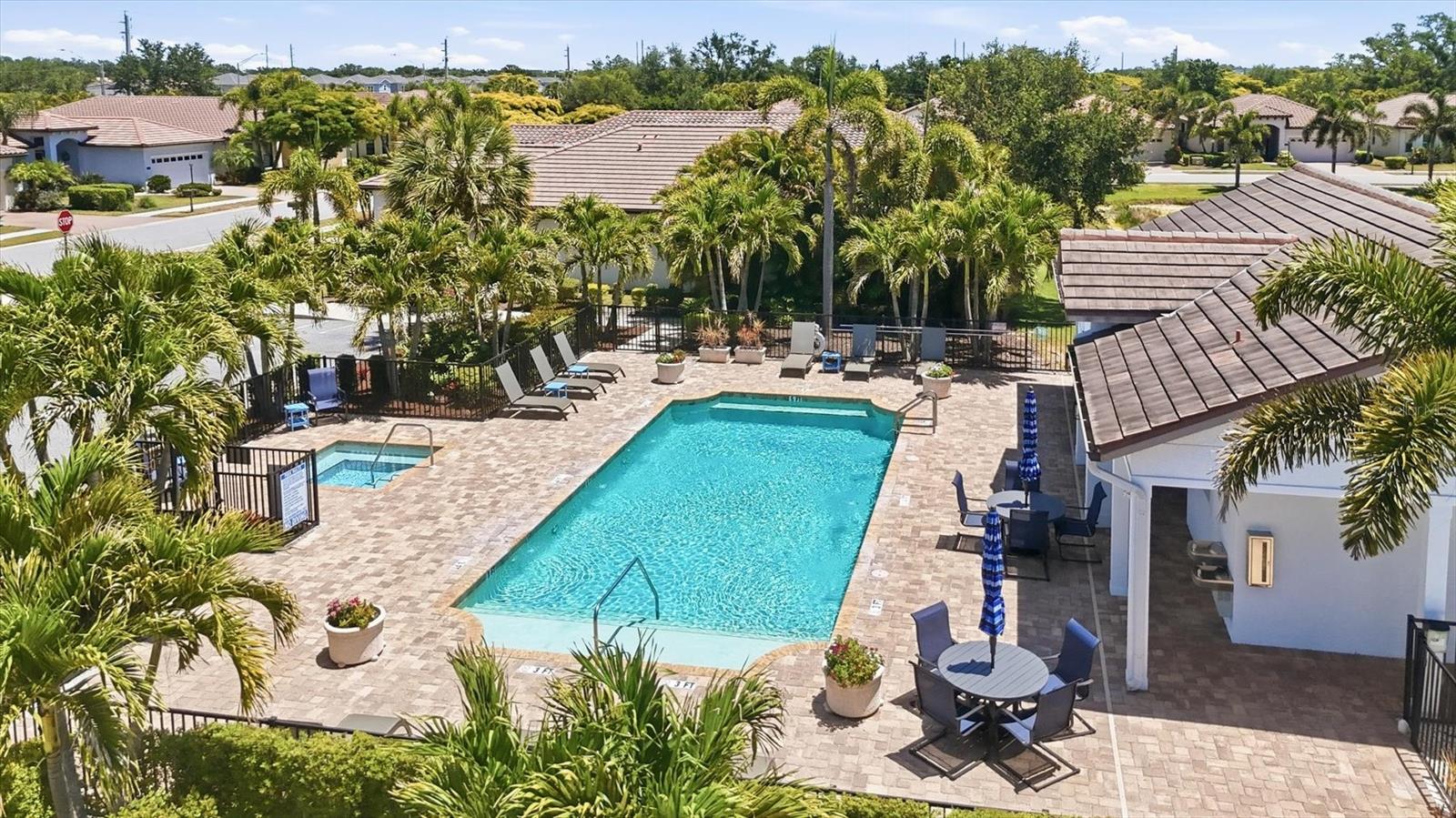 GRAND OAKS - Residential