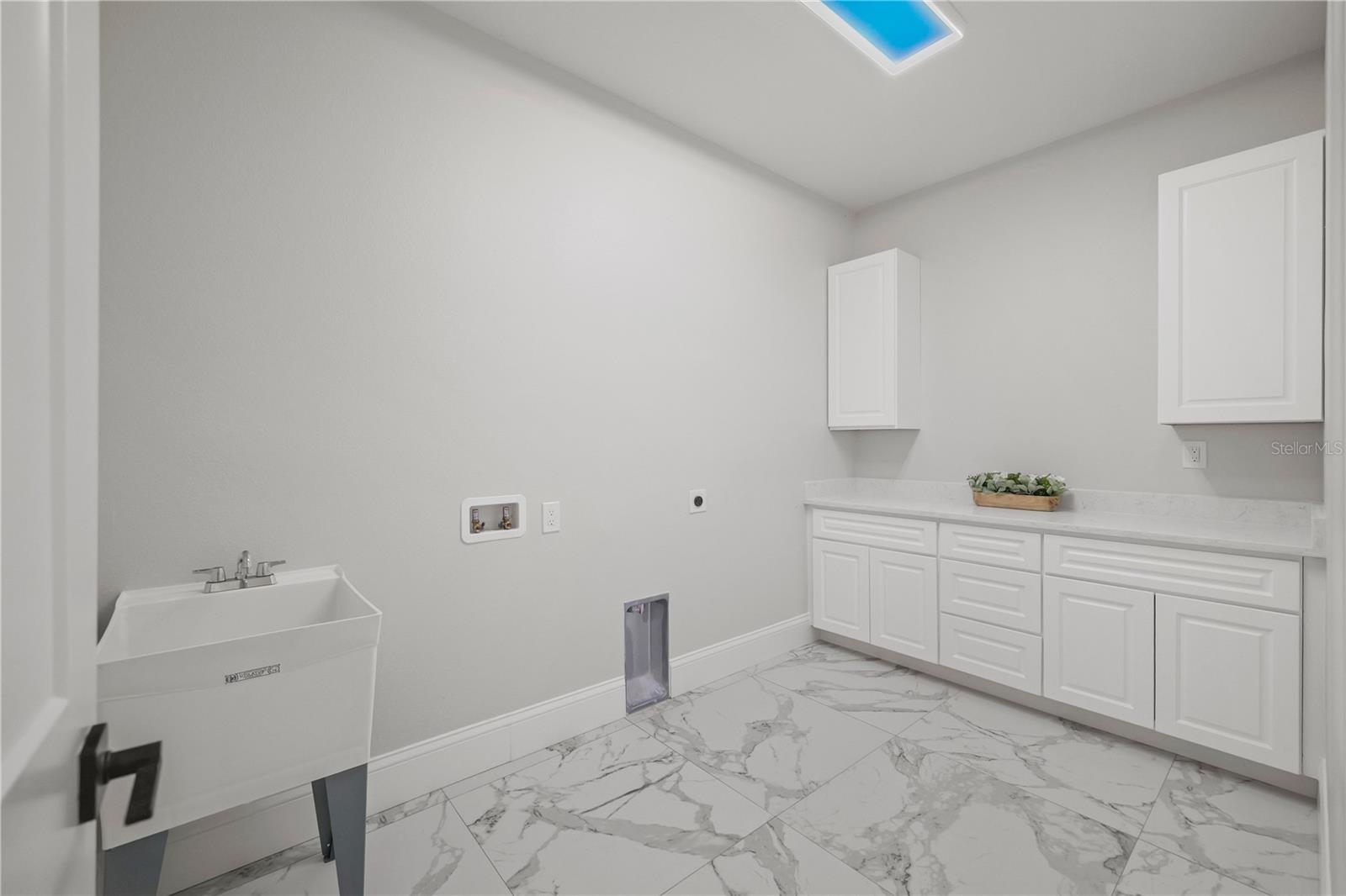 PARKWAY ESTATES - Residential