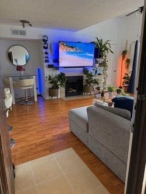 LAKEWOOD PARK A CONDO - Residential