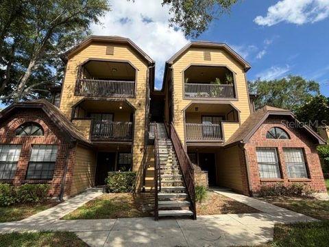 Property photo of 355 Lakepointe Drive 304, Altamonte Springs, FL 32701