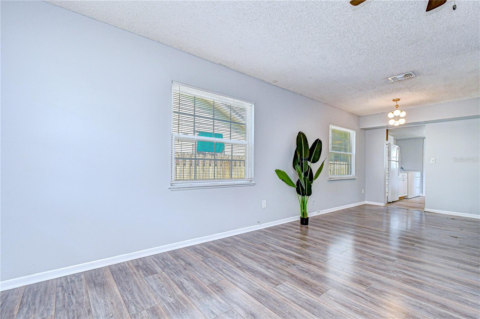 PLYMOUTH HEIGHTS - Residential