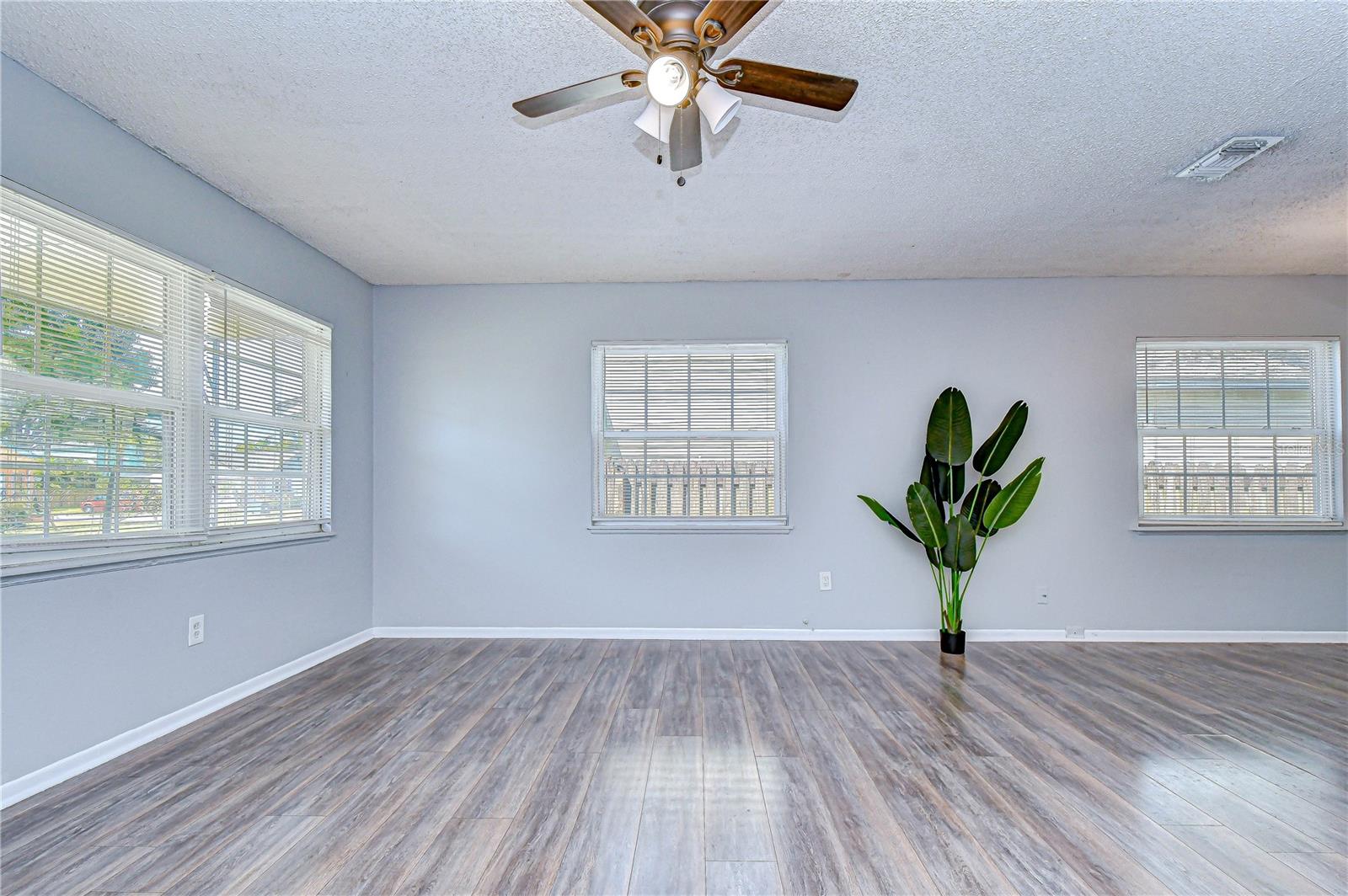 PLYMOUTH HEIGHTS - Residential