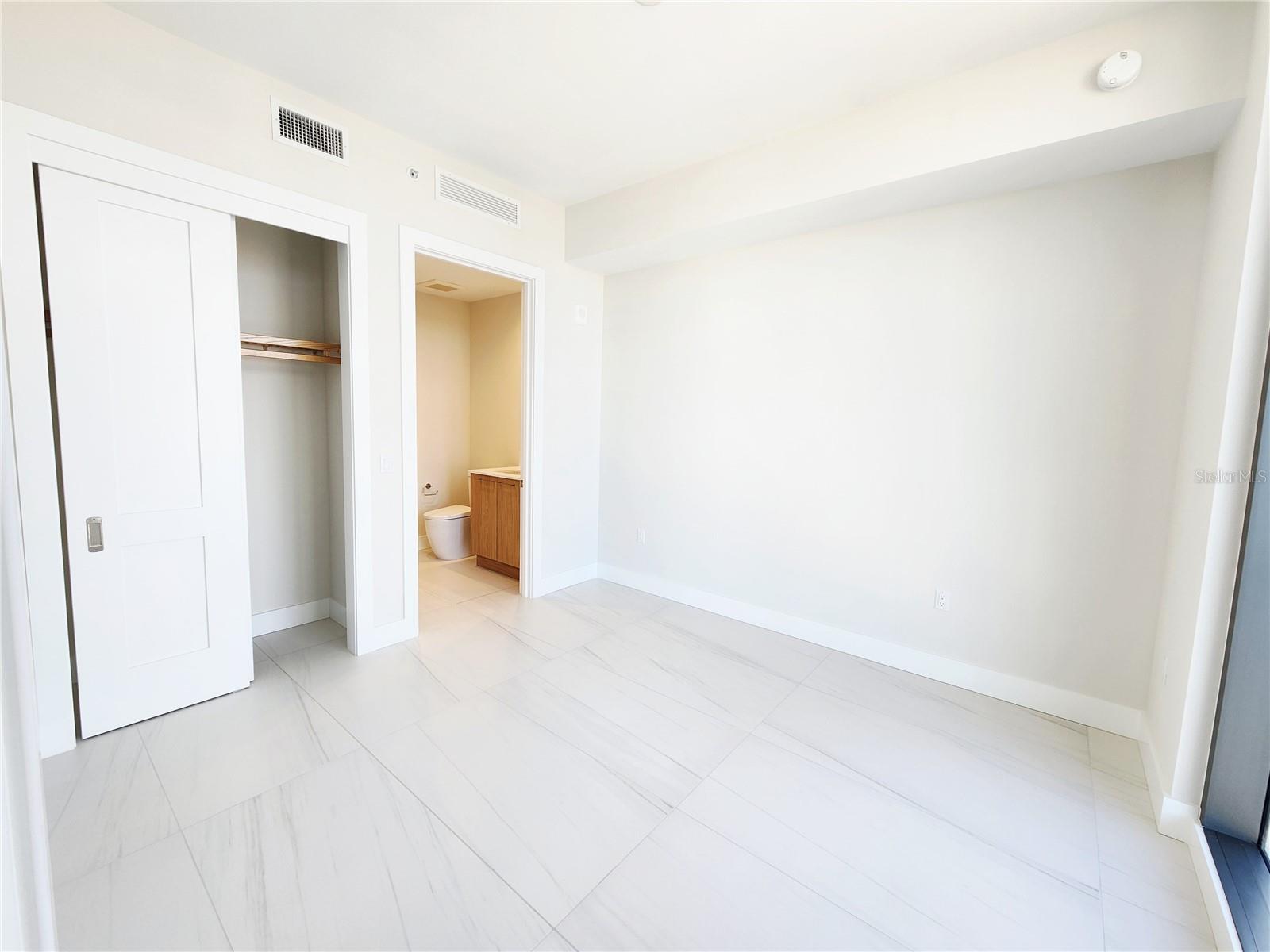 ART HOUSE CONDOMINIUM - Residential Lease