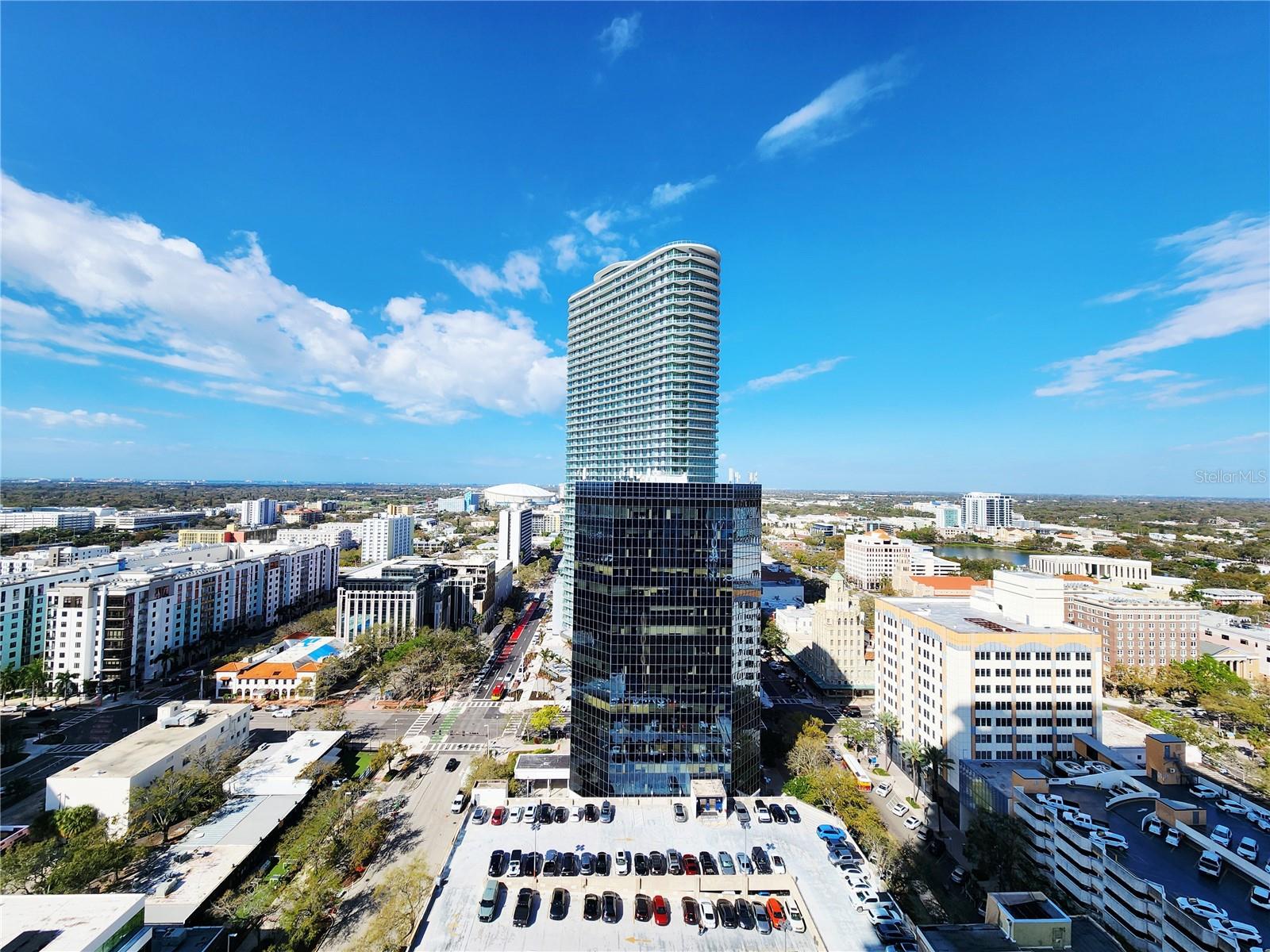 ART HOUSE CONDOMINIUM - Residential Lease