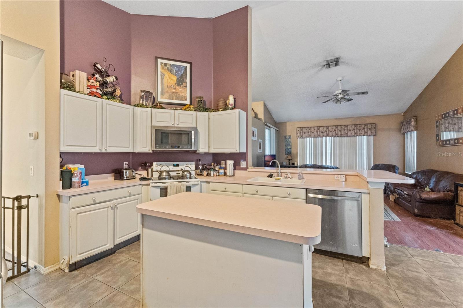 SAND LAKE POINT - Residential