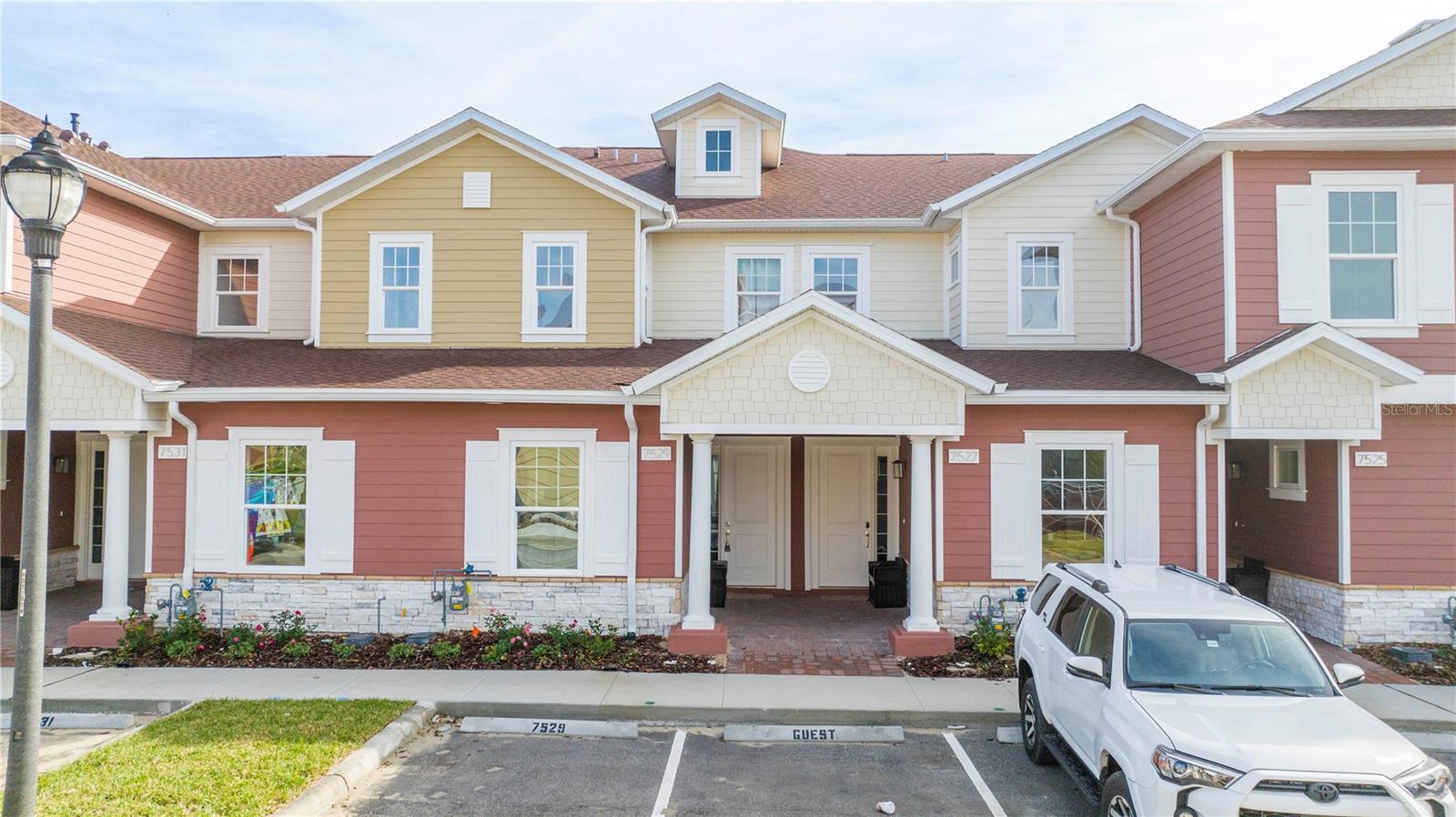 7529 SUNFLOWER CIRCLE