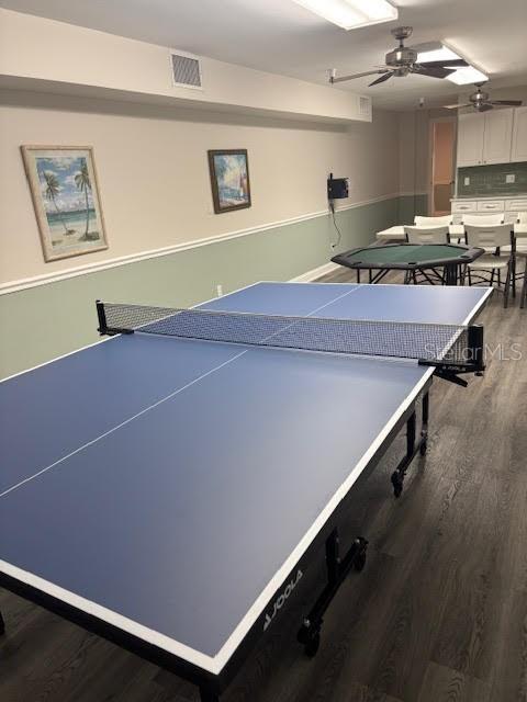 HARBOUR  CLUB CONDO NO 3 - Residential