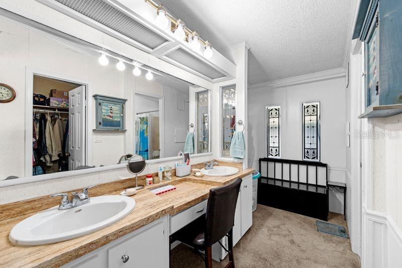 SHELDON WEST MH COMMUNITY - Residential