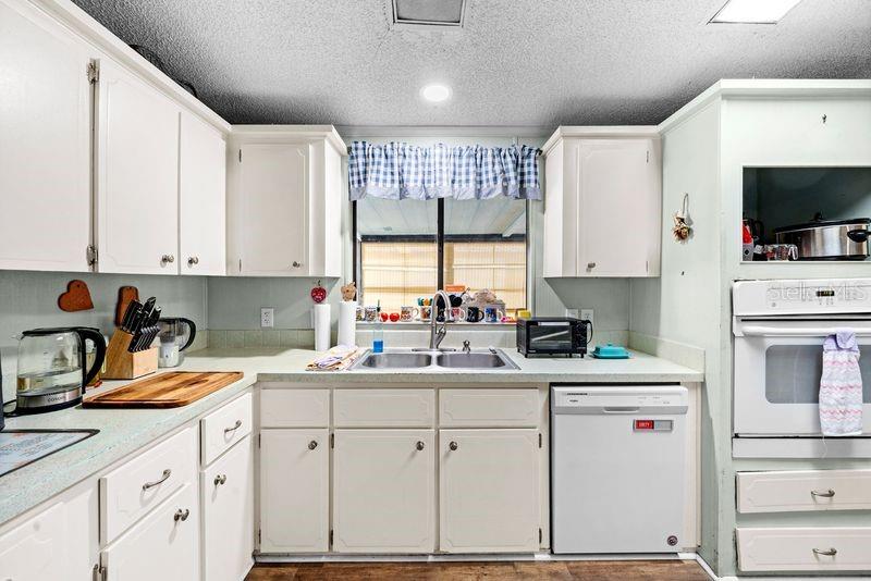 SHELDON WEST MH COMMUNITY - Residential