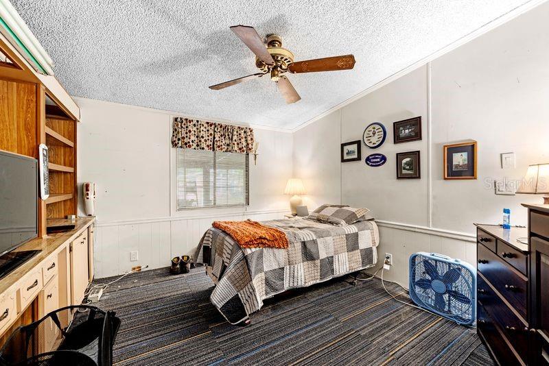 SHELDON WEST MH COMMUNITY - Residential