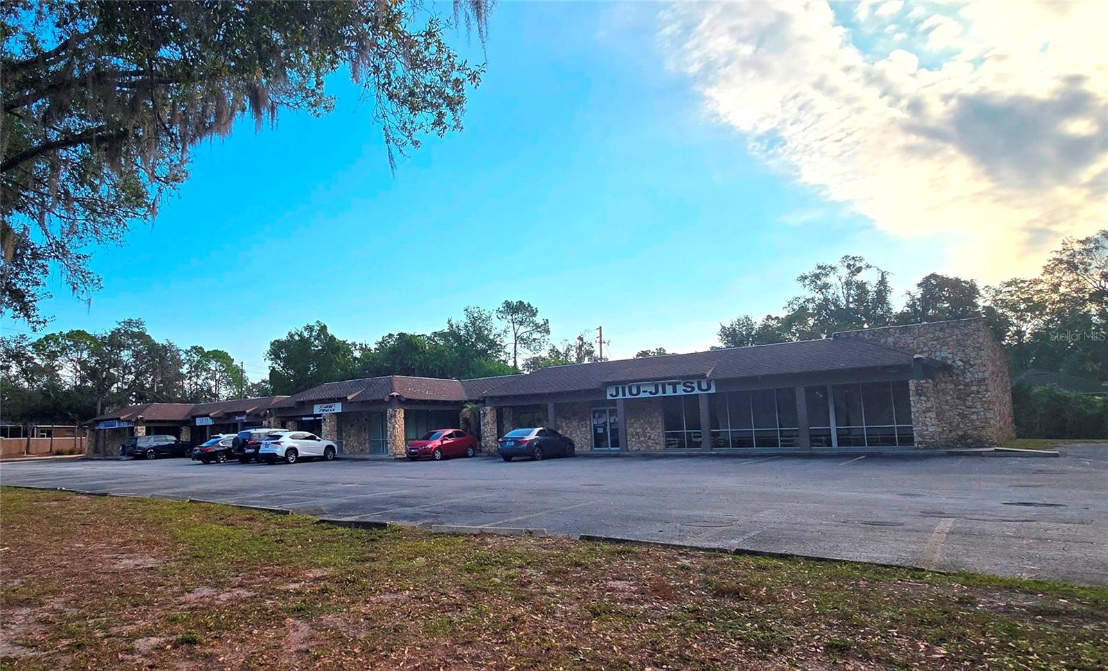 LAKE PADGETT SQUARE CONDO - Commercial Sale