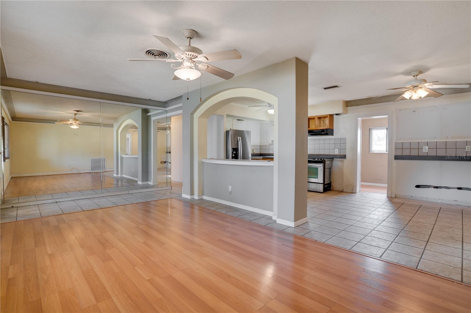 BRENTWOOD HEIGHTS 3RD ADD - Residential