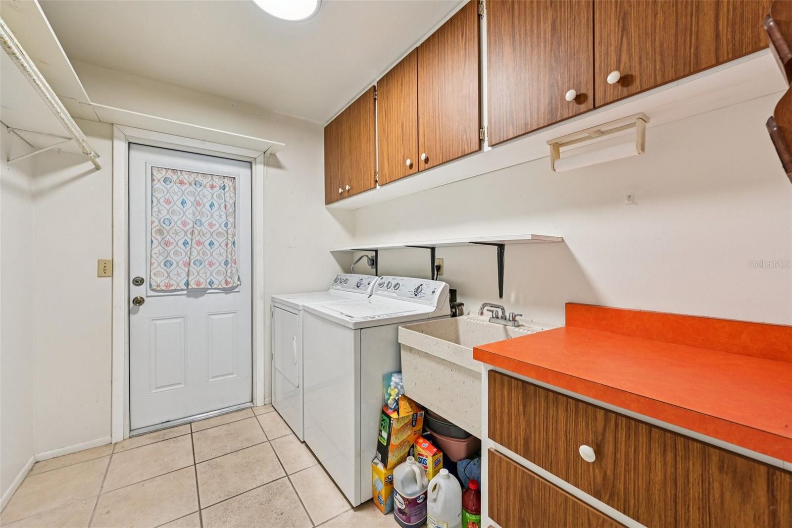 VENICE EAST SEC 1 - Residential