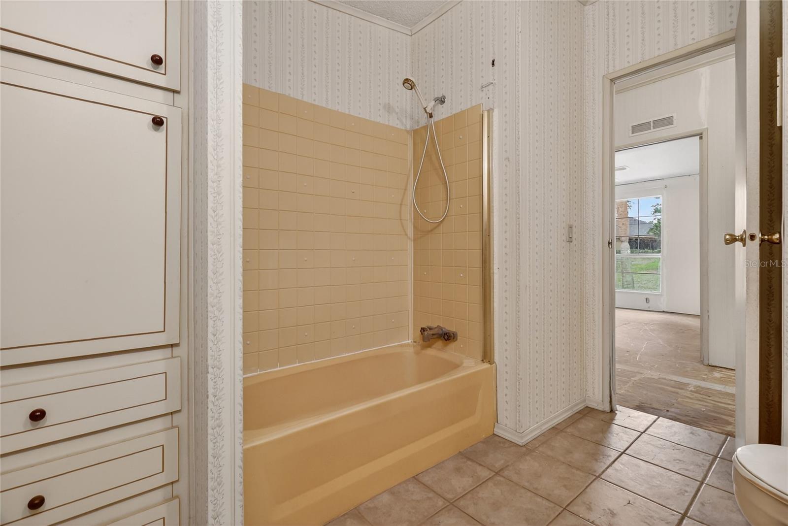 NOT IN SUBDIVISION - Residential