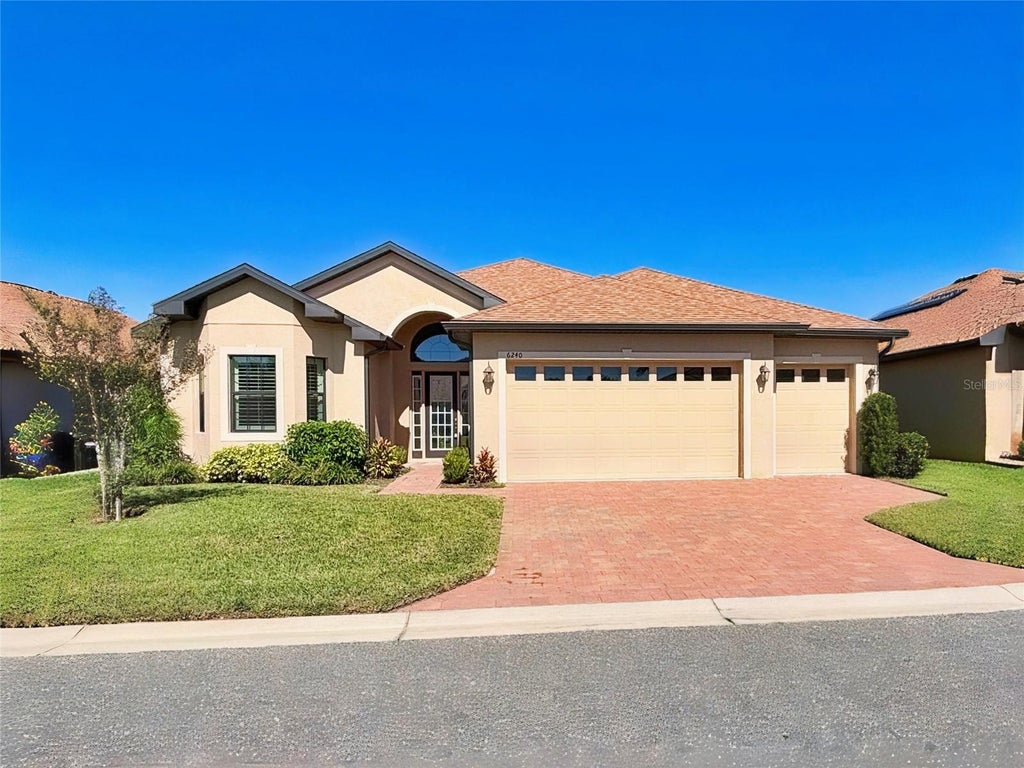 Photo of 6240 Pinehurst Loop, Winter Haven, FL 33884 (MLS # P4940234)