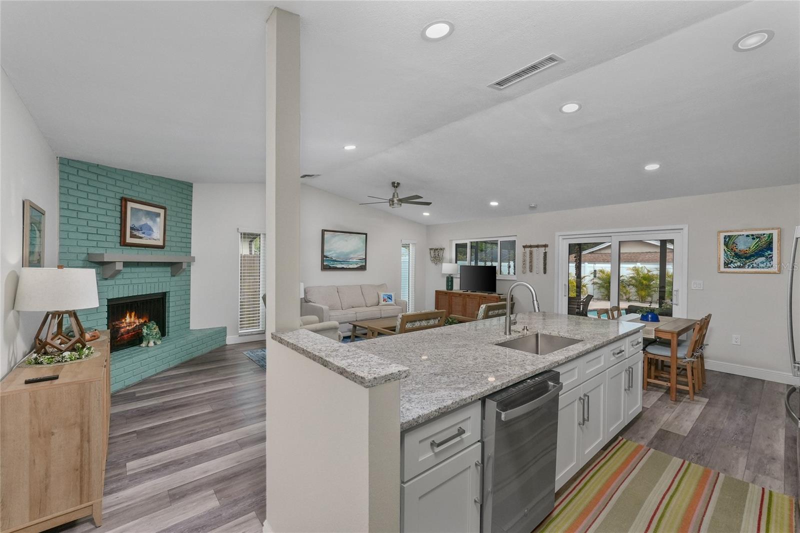 BEACON GROVES - Residential