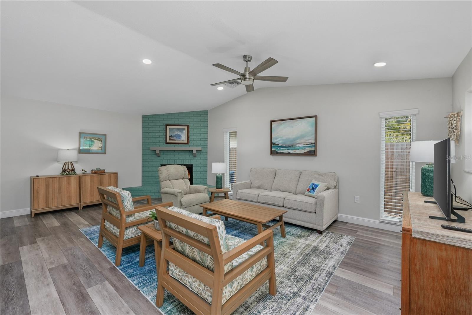 BEACON GROVES - Residential