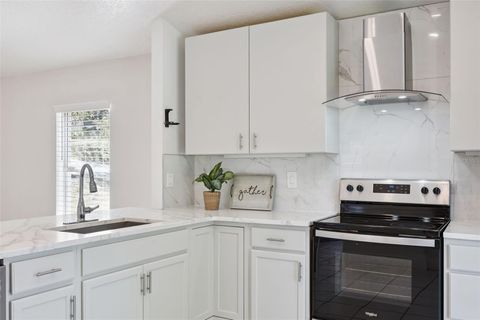 Tiny photo for 624 Brooke Court, Clermont, FL 34711 (MLS # S5140860)