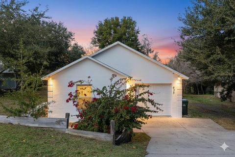 Tiny photo for 624 Brooke Court, Clermont, FL 34711 (MLS # S5140860)