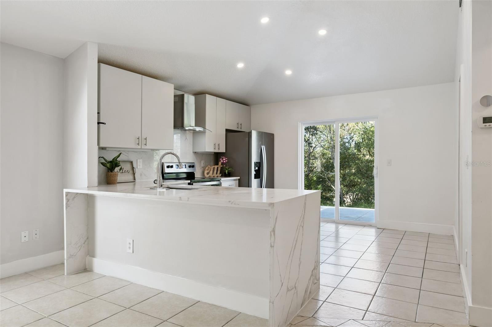 CLERMONT EDGEWOOD LAKE SUB - Residential