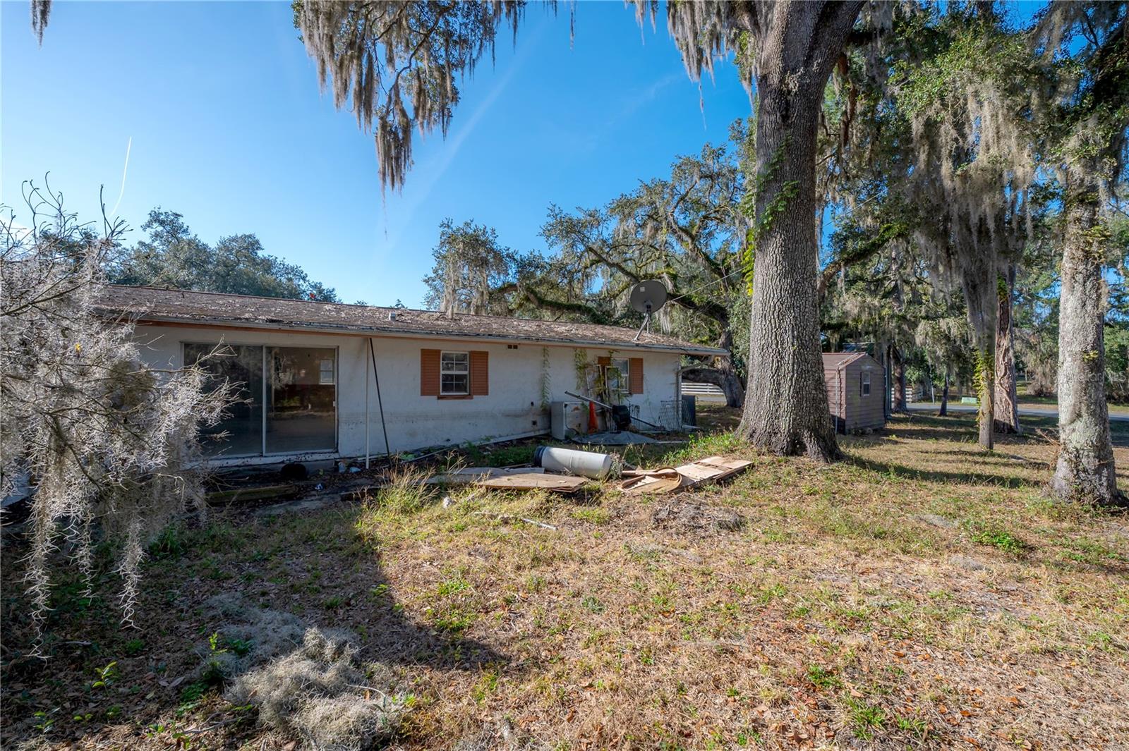 LAKEWOOD - Residential