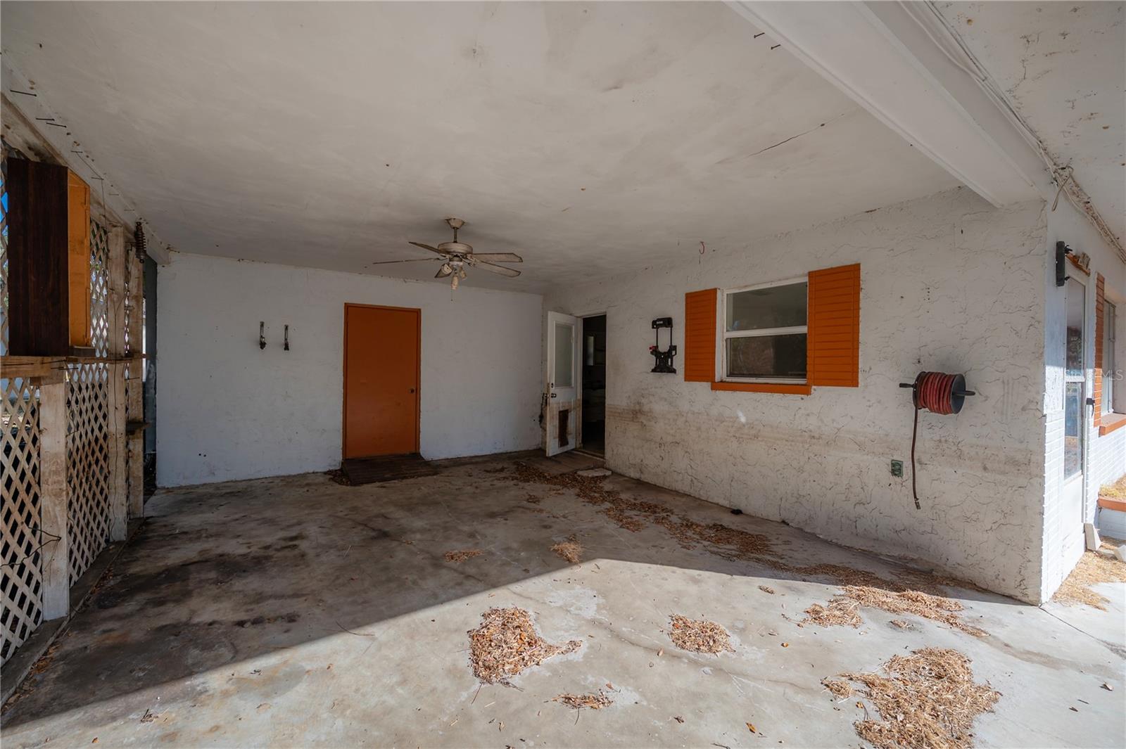 LAKEWOOD - Residential