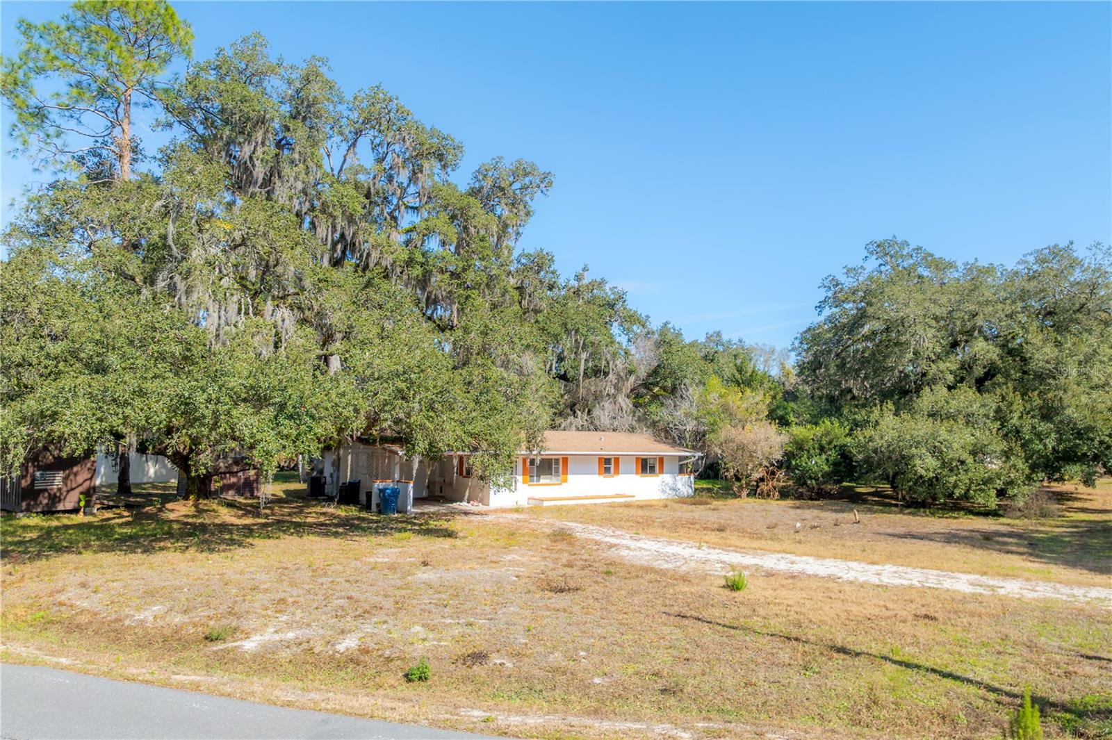 LAKEWOOD - Residential