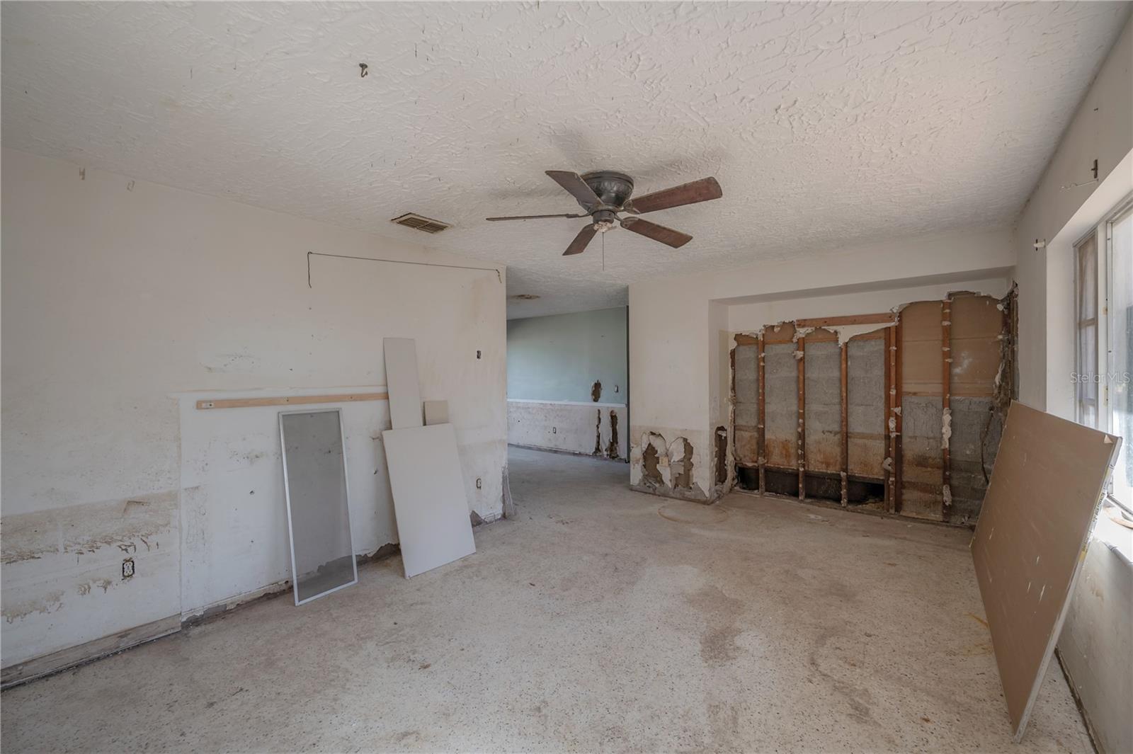 LAKEWOOD - Residential