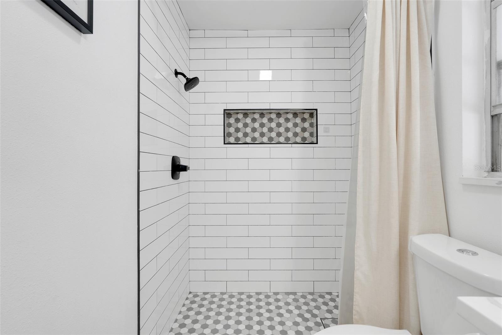 GRANADA WOODS - Residential