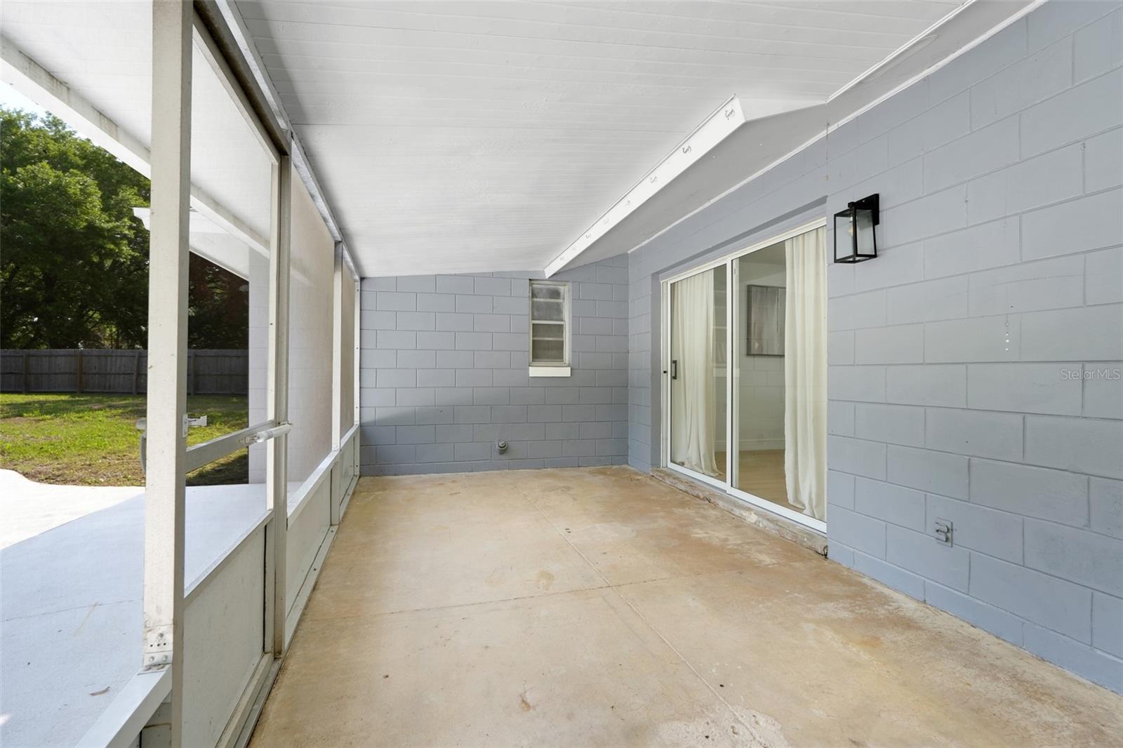 GRANADA WOODS - Residential