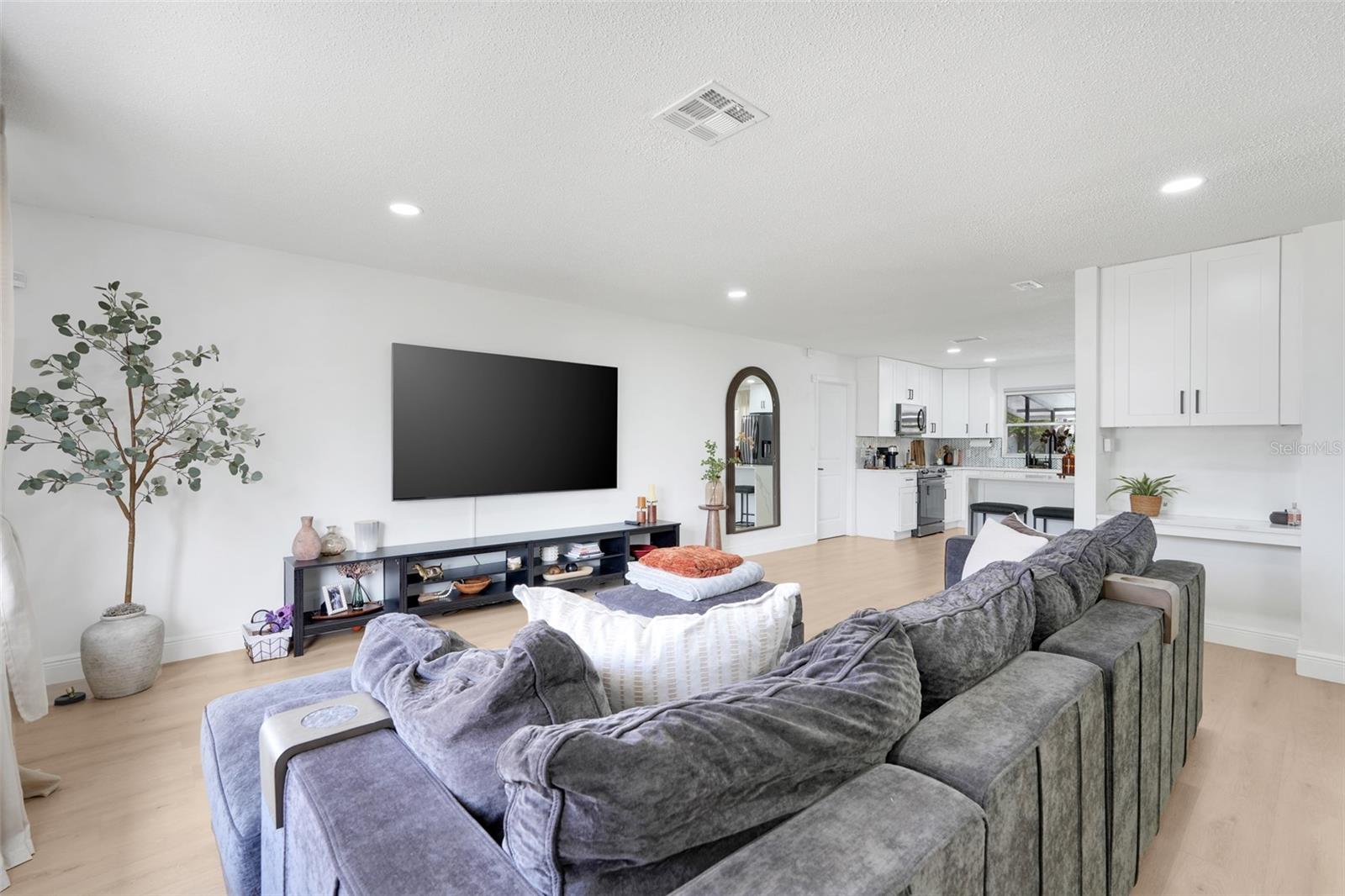 GRANADA WOODS - Residential