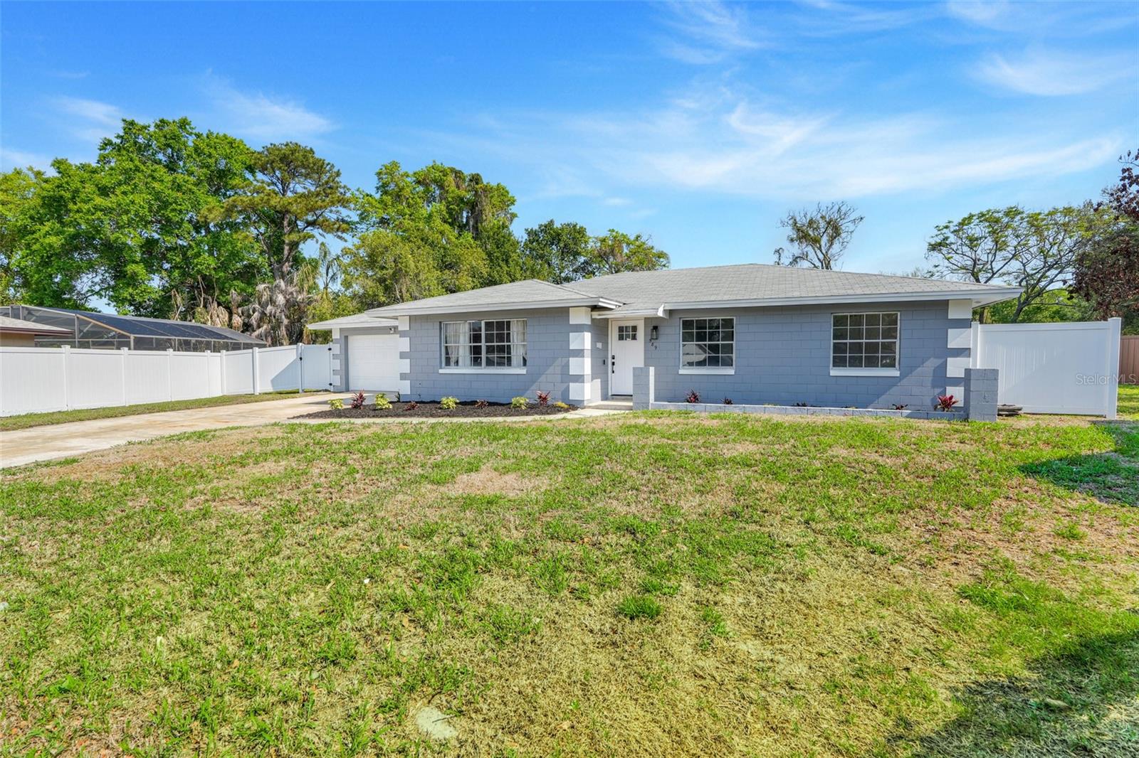 GRANADA WOODS - Residential