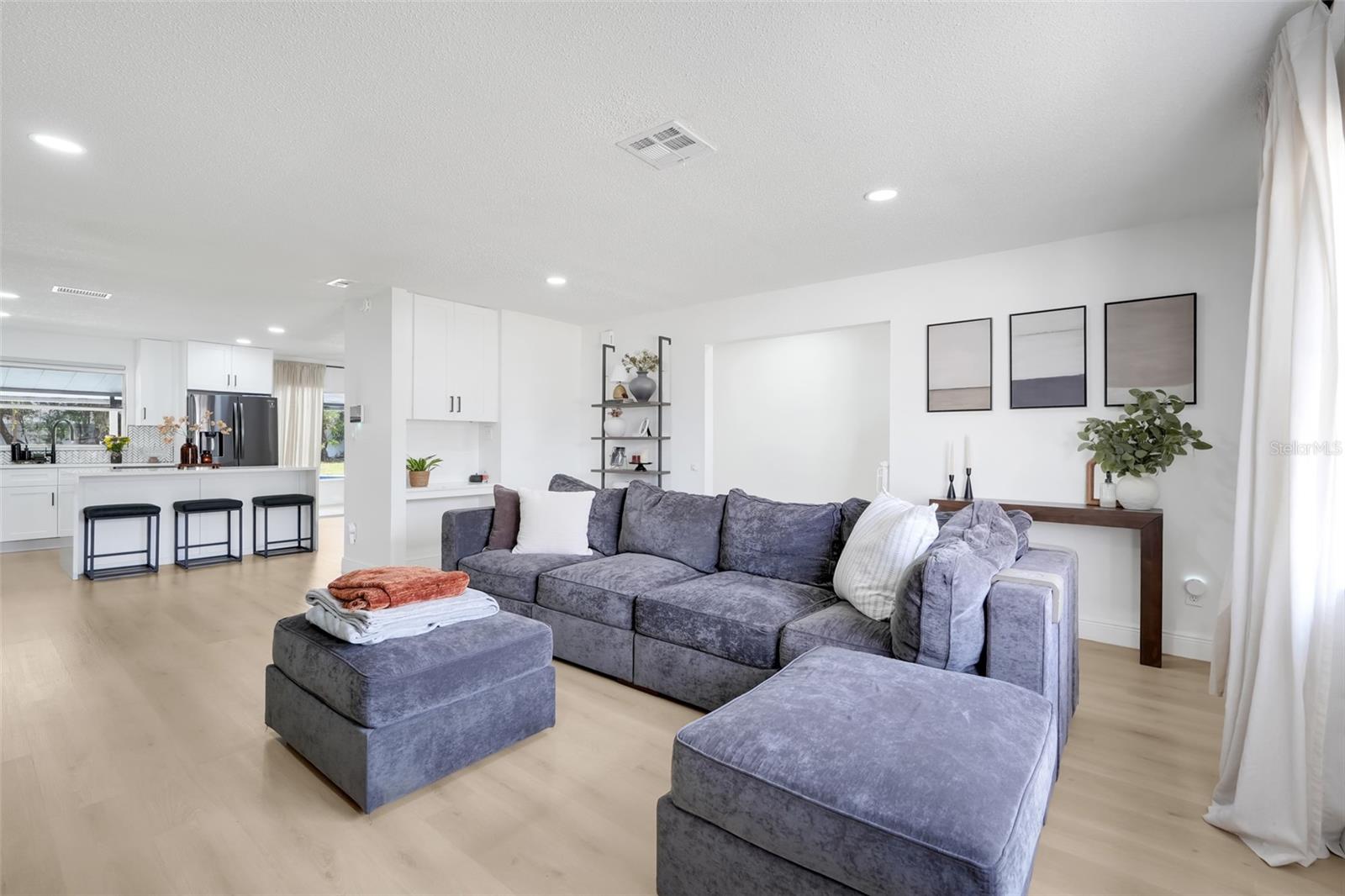 GRANADA WOODS - Residential