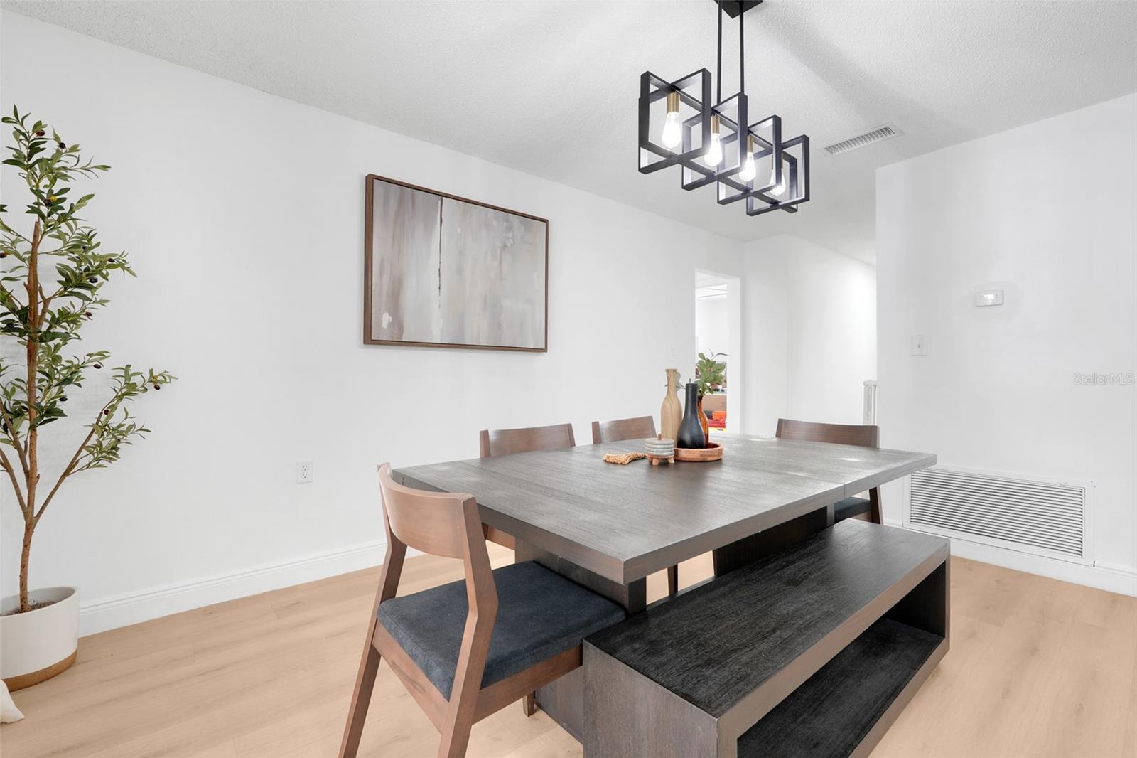 GRANADA WOODS - Residential