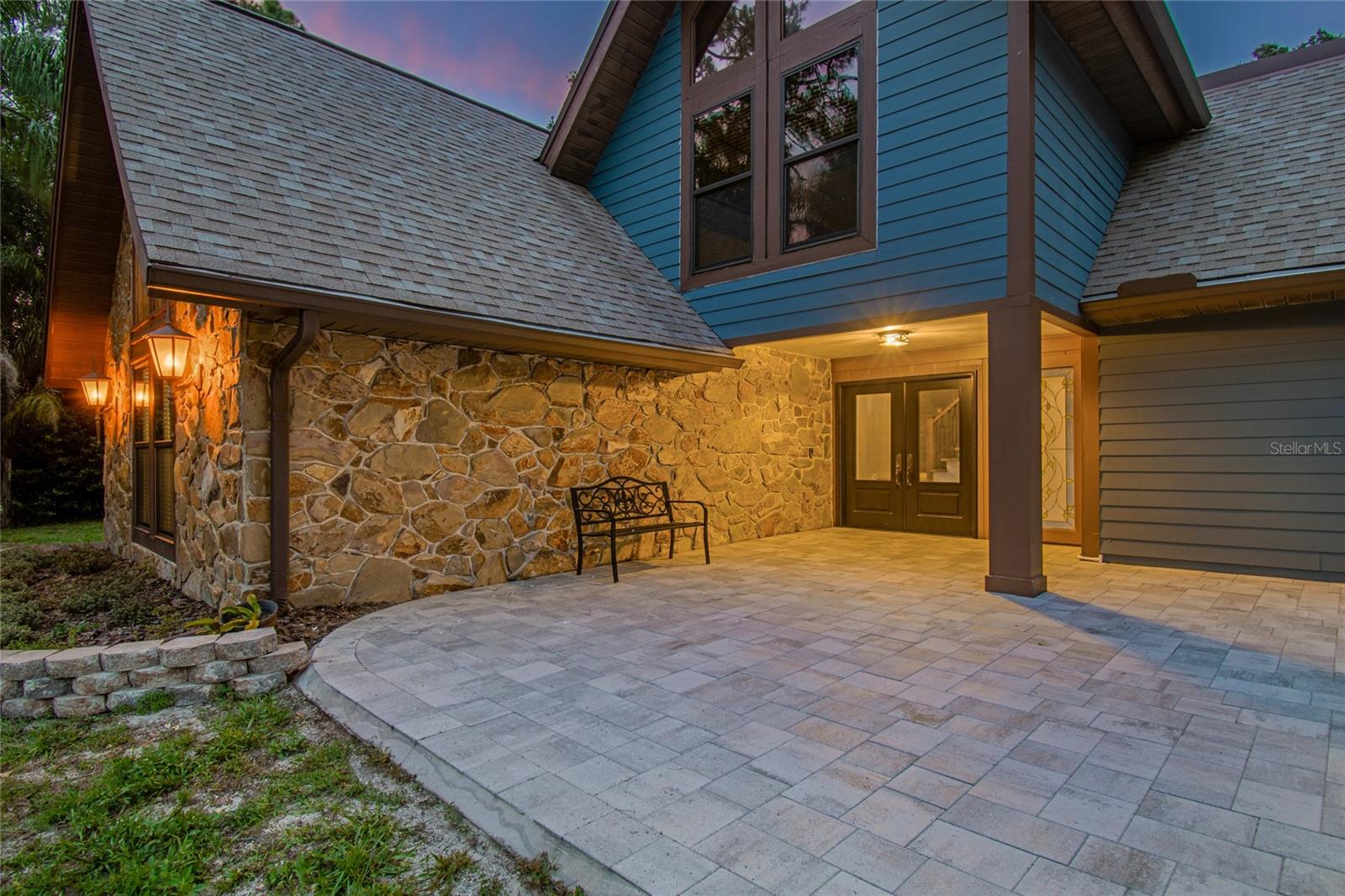 2120 MARQUIS COURT