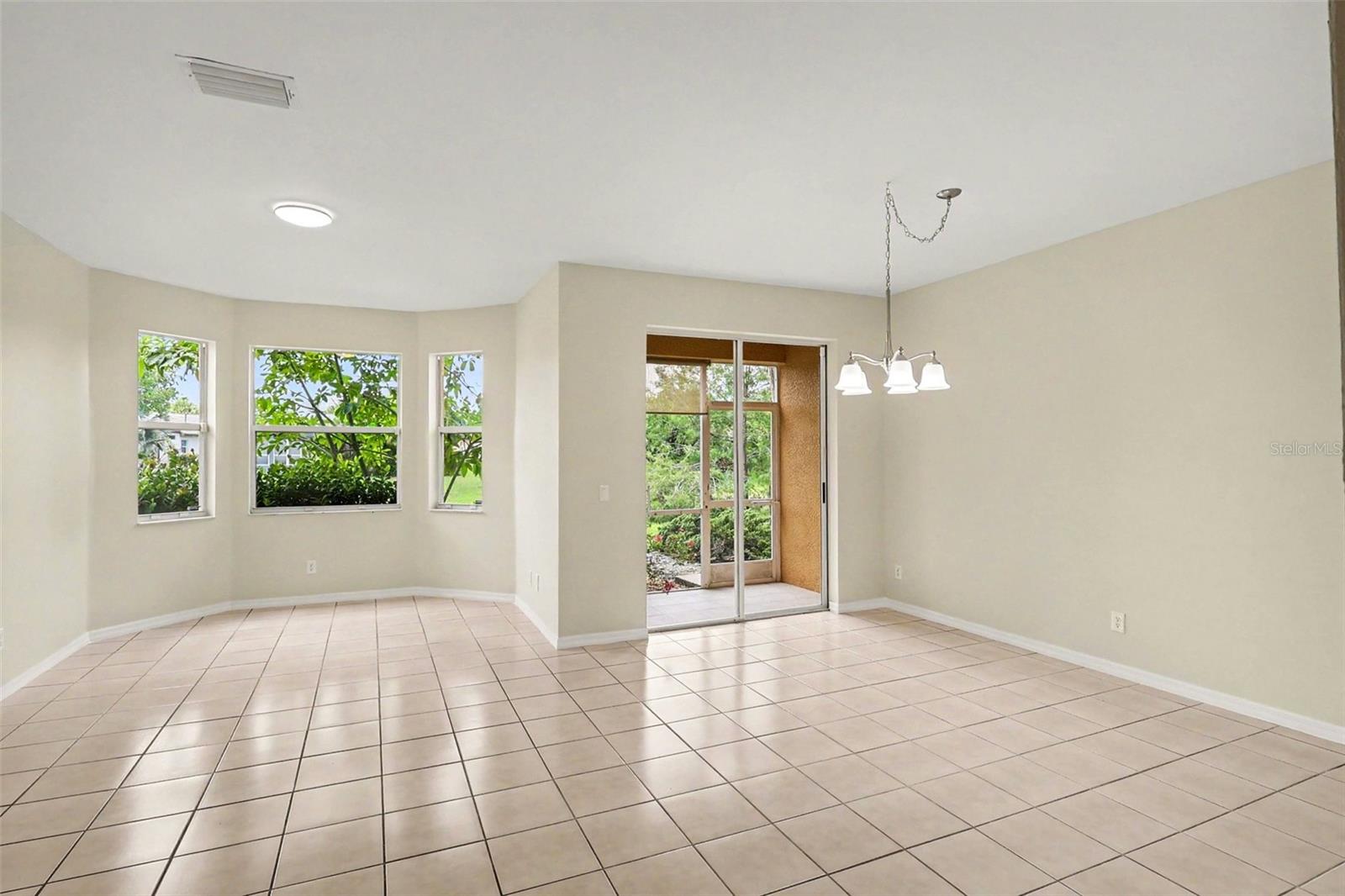 20072 HEATHERSTONE WAY 5
