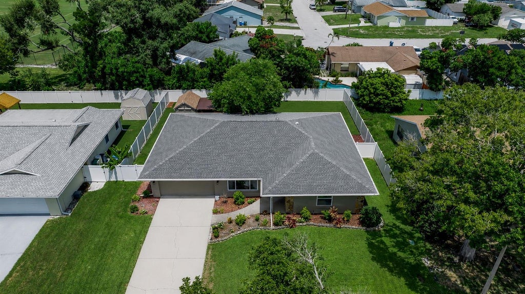 Photo of 5210 36th Avenue Circle W, Bradenton, FL 34209 (MLS # A4704161)