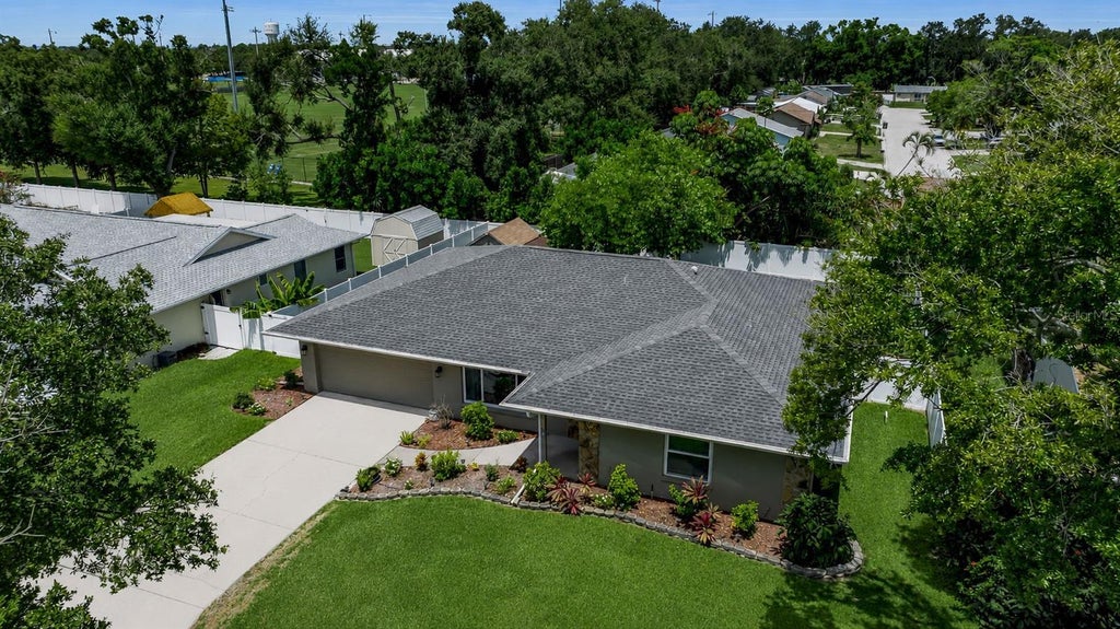Photo of 5210 36th Avenue Circle W, Bradenton, FL 34209 (MLS # A4704161)