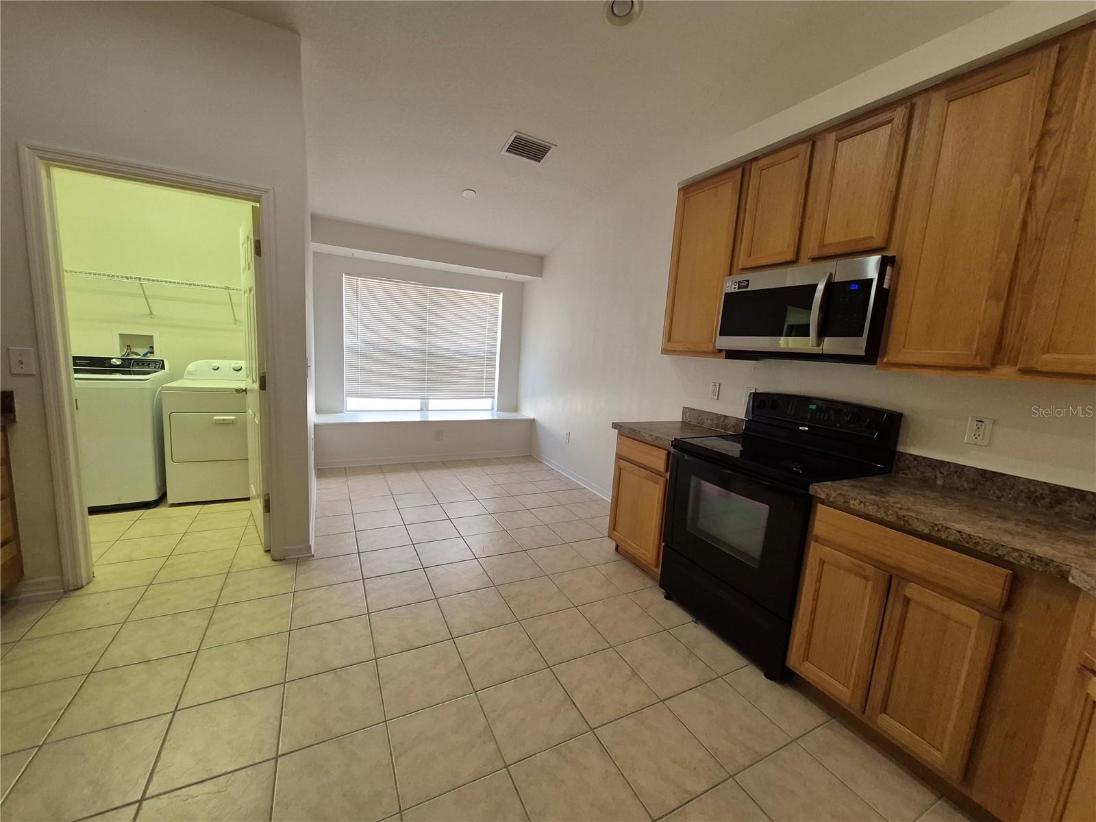 OAK CREEK PH 1 - Residential Lease
