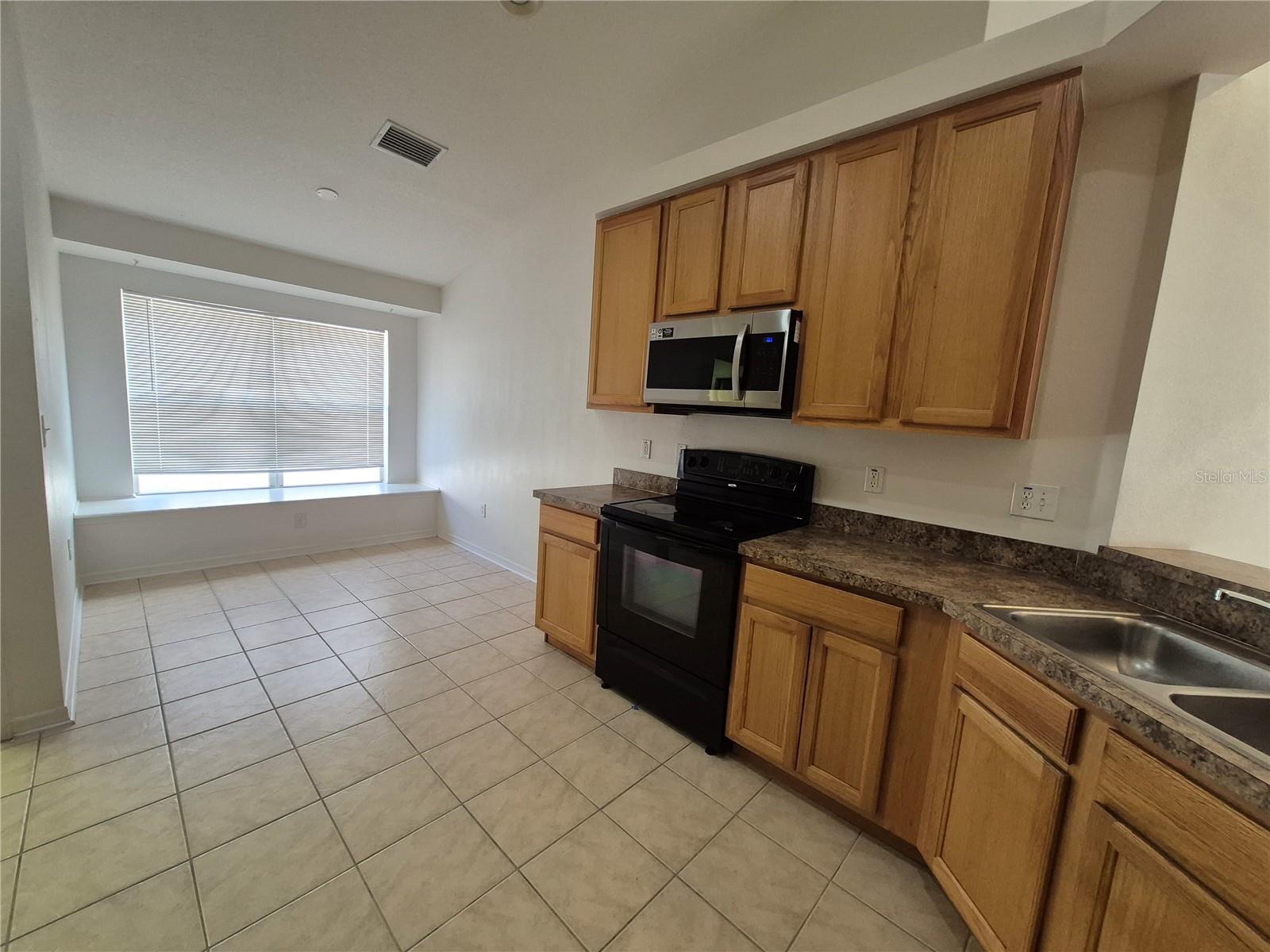 OAK CREEK PH 1 - Residential Lease