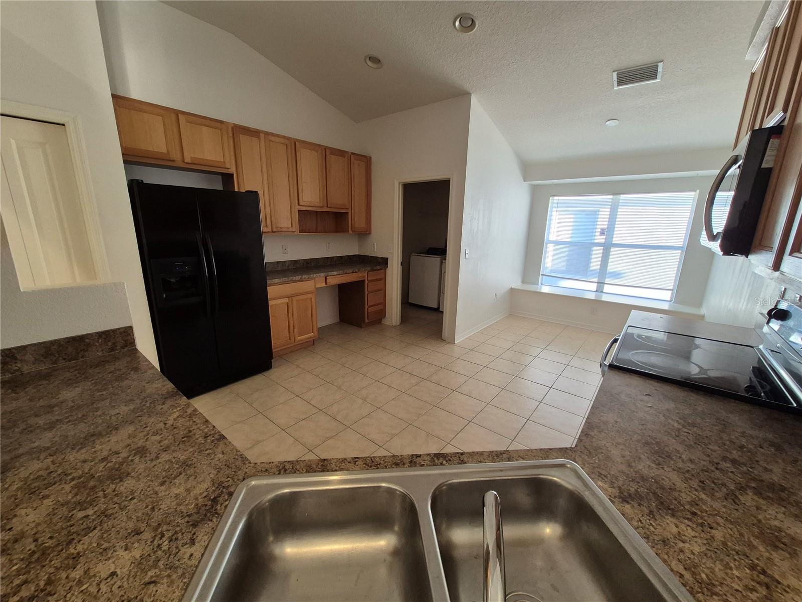 OAK CREEK PH 1 - Residential Lease
